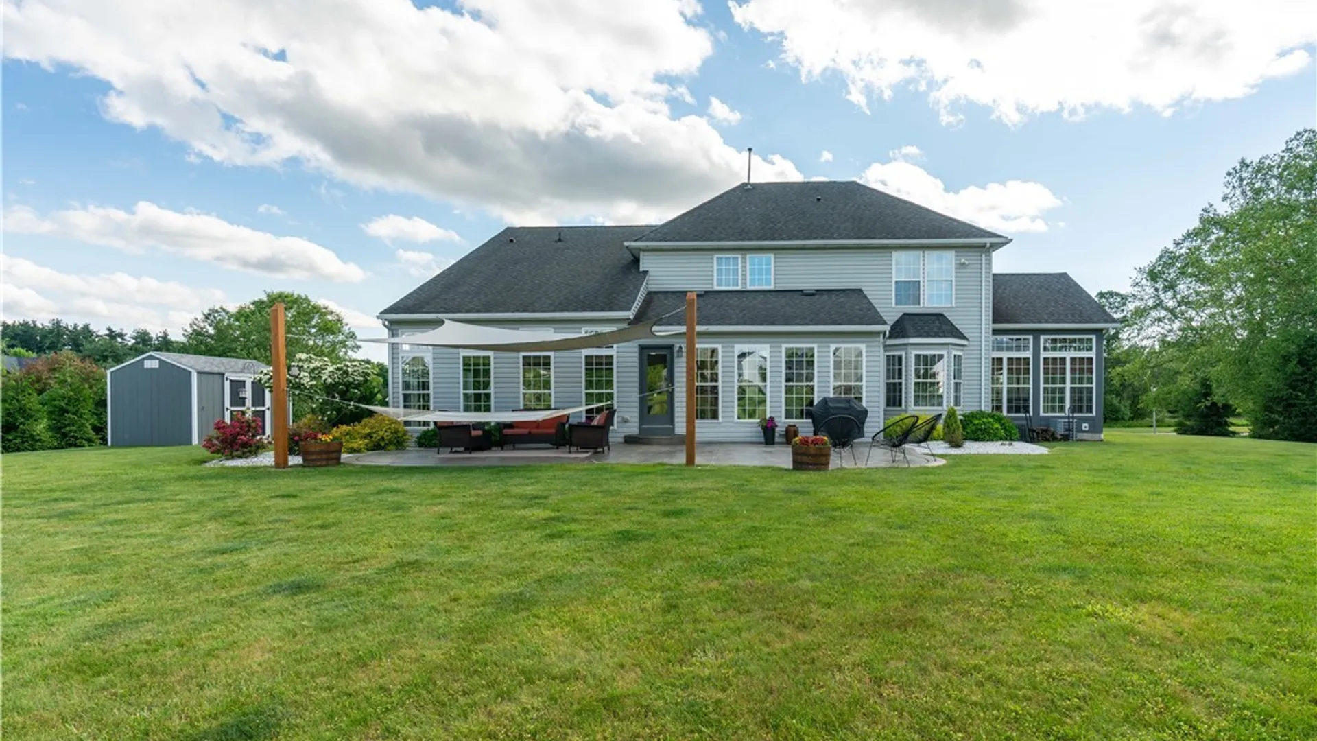 Property at 17 Graystone Lane, Orchard Park, NY 14127 50