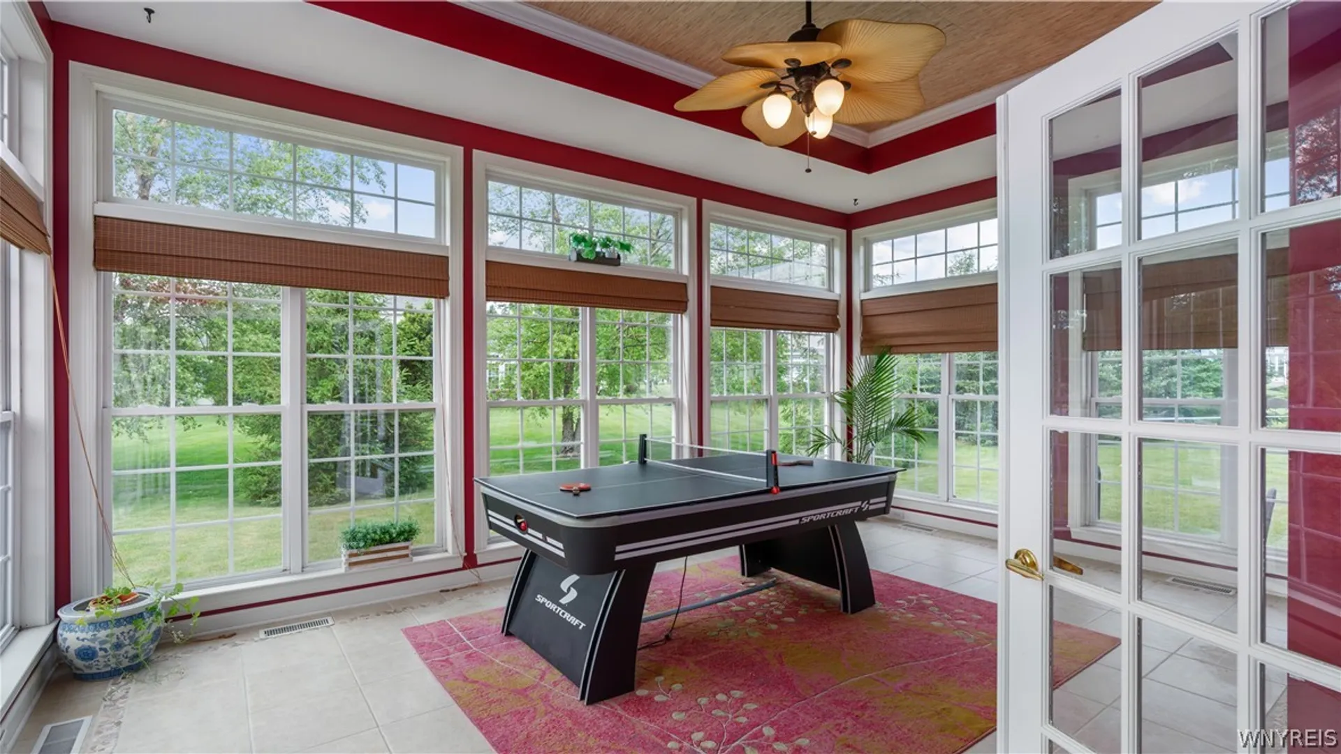 Property at 17 Graystone Lane, Orchard Park, NY 14127 9