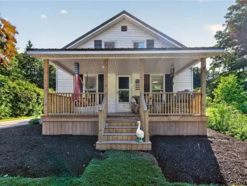 48 Oak Street, Westfield, NY 14787