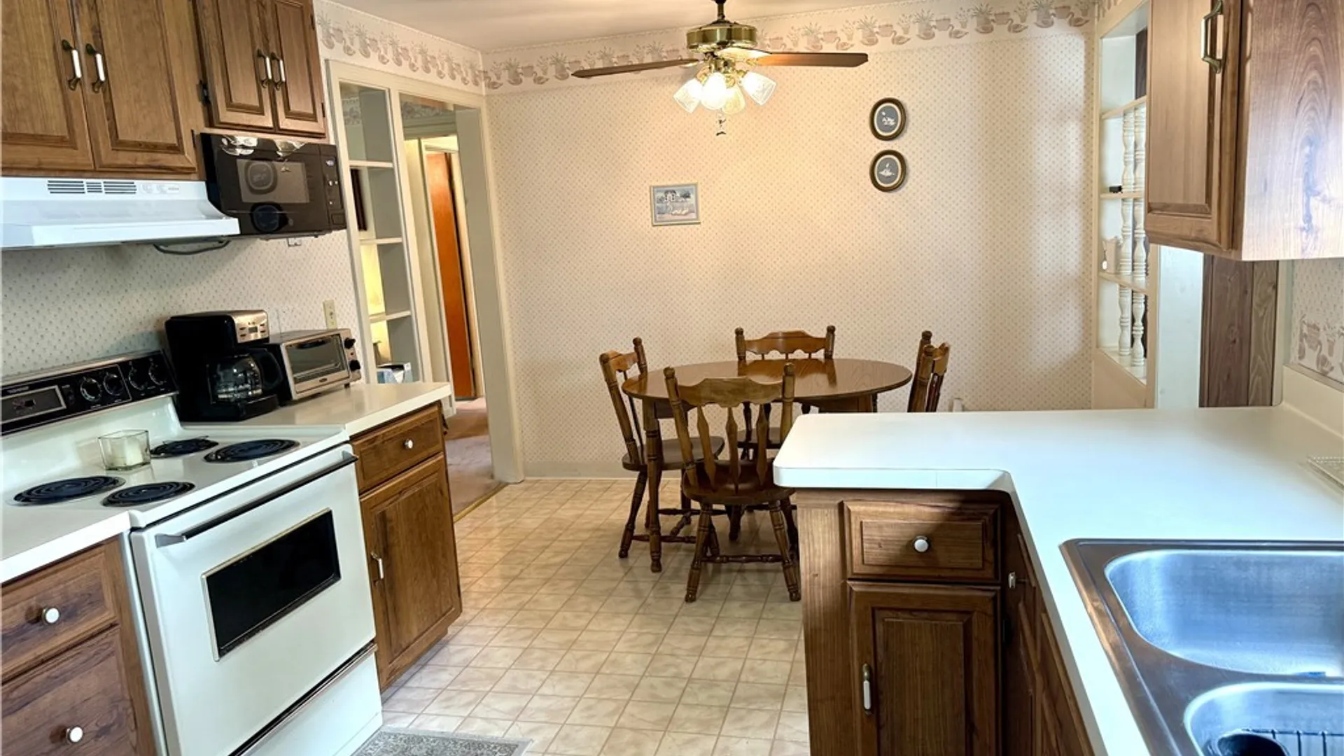 Property at 151 Lafayette Boulevard, Amherst, NY 14221 6
