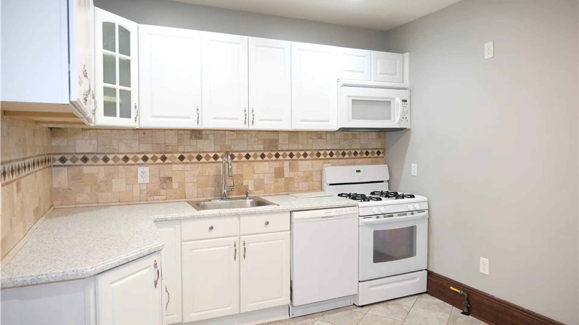 Property at 88 W Utica Street, Buffalo, NY 14209 17
