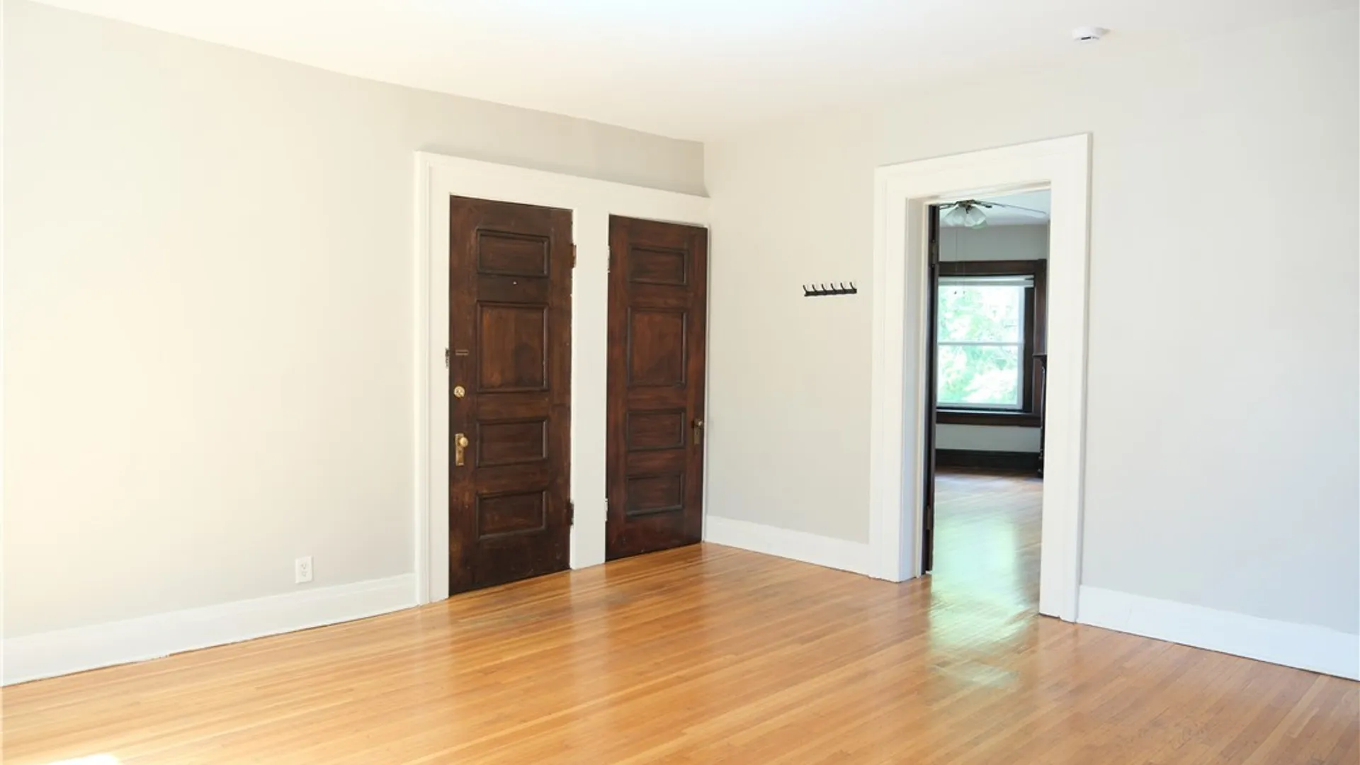 Property at 88 W Utica Street, Buffalo, NY 14209 4
