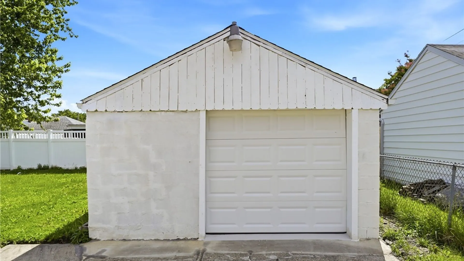 Property at 51 Crocker Street, Cheektowaga, NY 14212 32