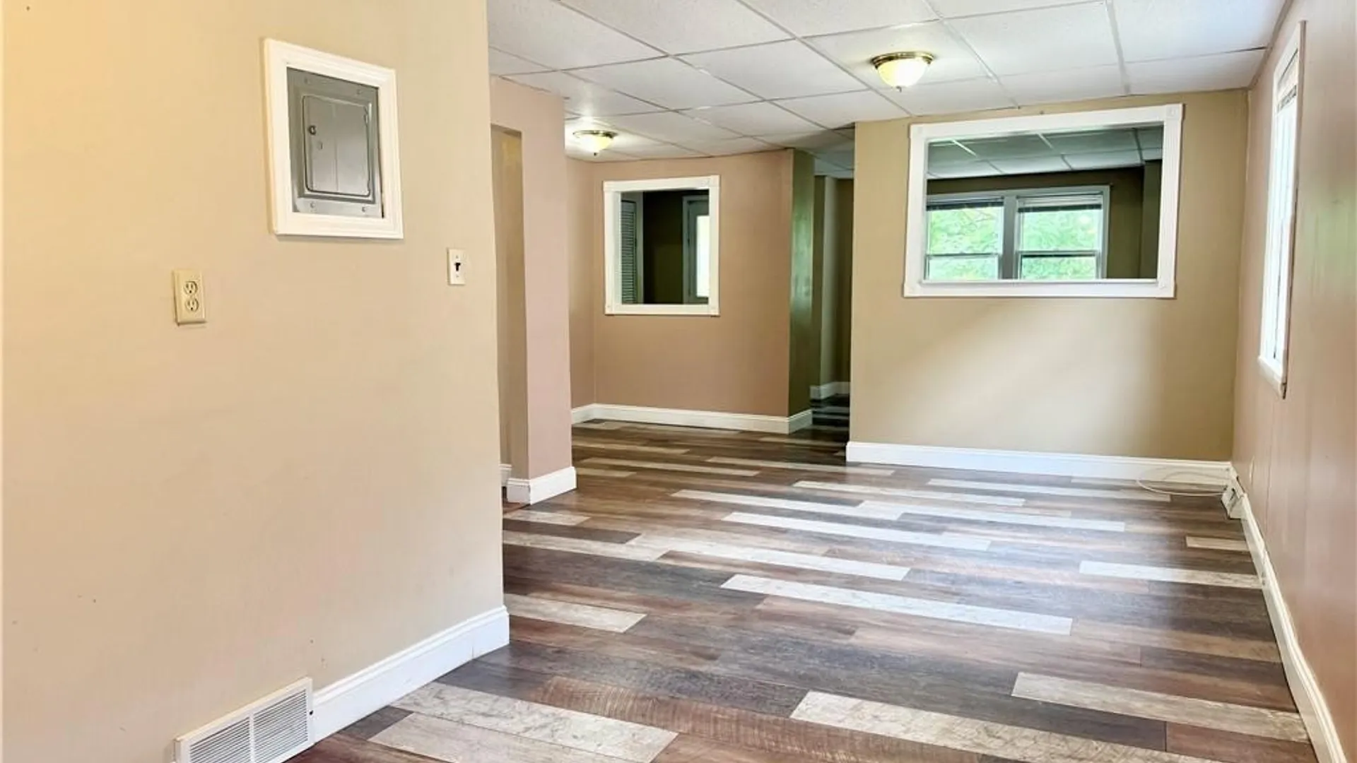 Property at 51 Days Park, Buffalo, NY 14201 4