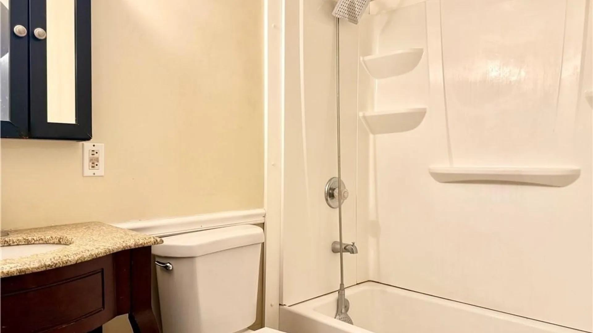 Property at 51 Days Park, Buffalo, NY 14201 5