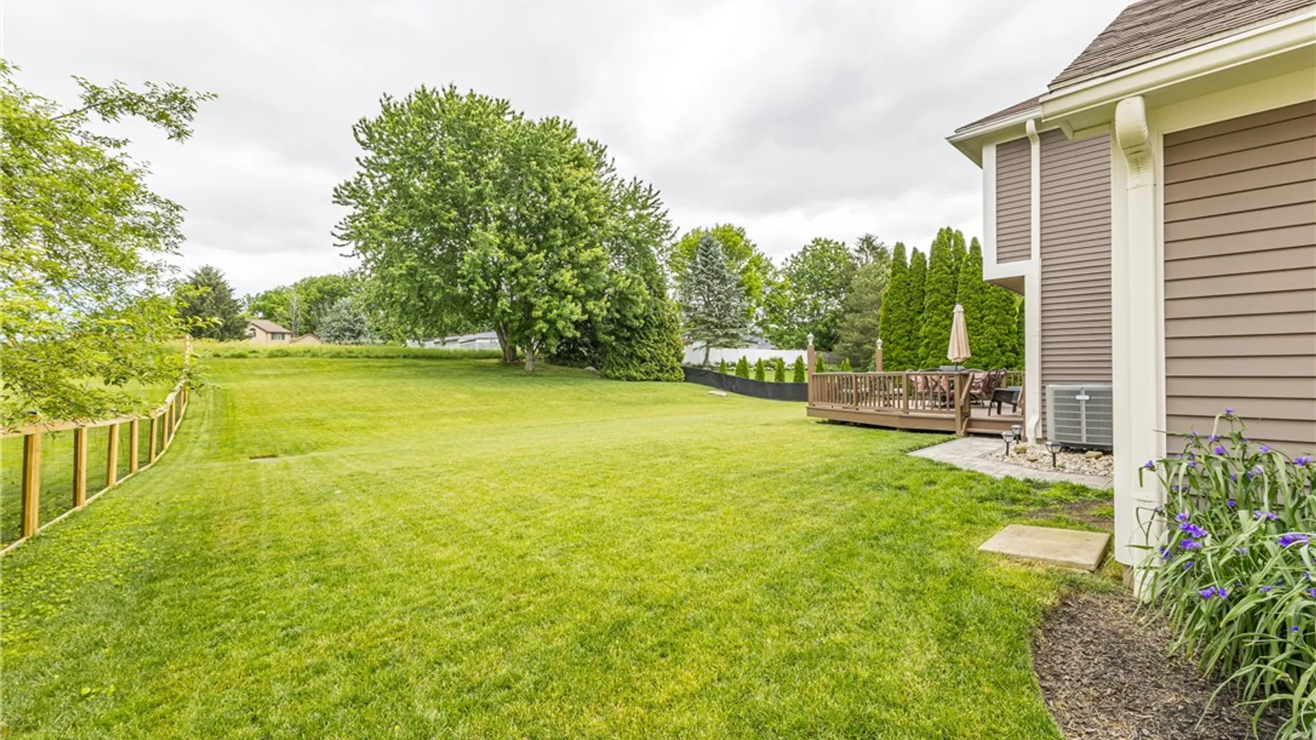 Property at 12 Old Country Lane, Perinton, NY 14450 32