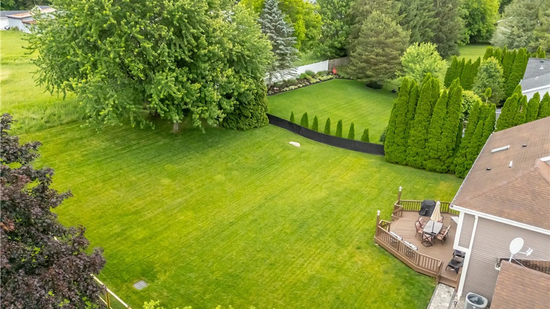 Property at 12 Old Country Lane, Perinton, NY 14450 38