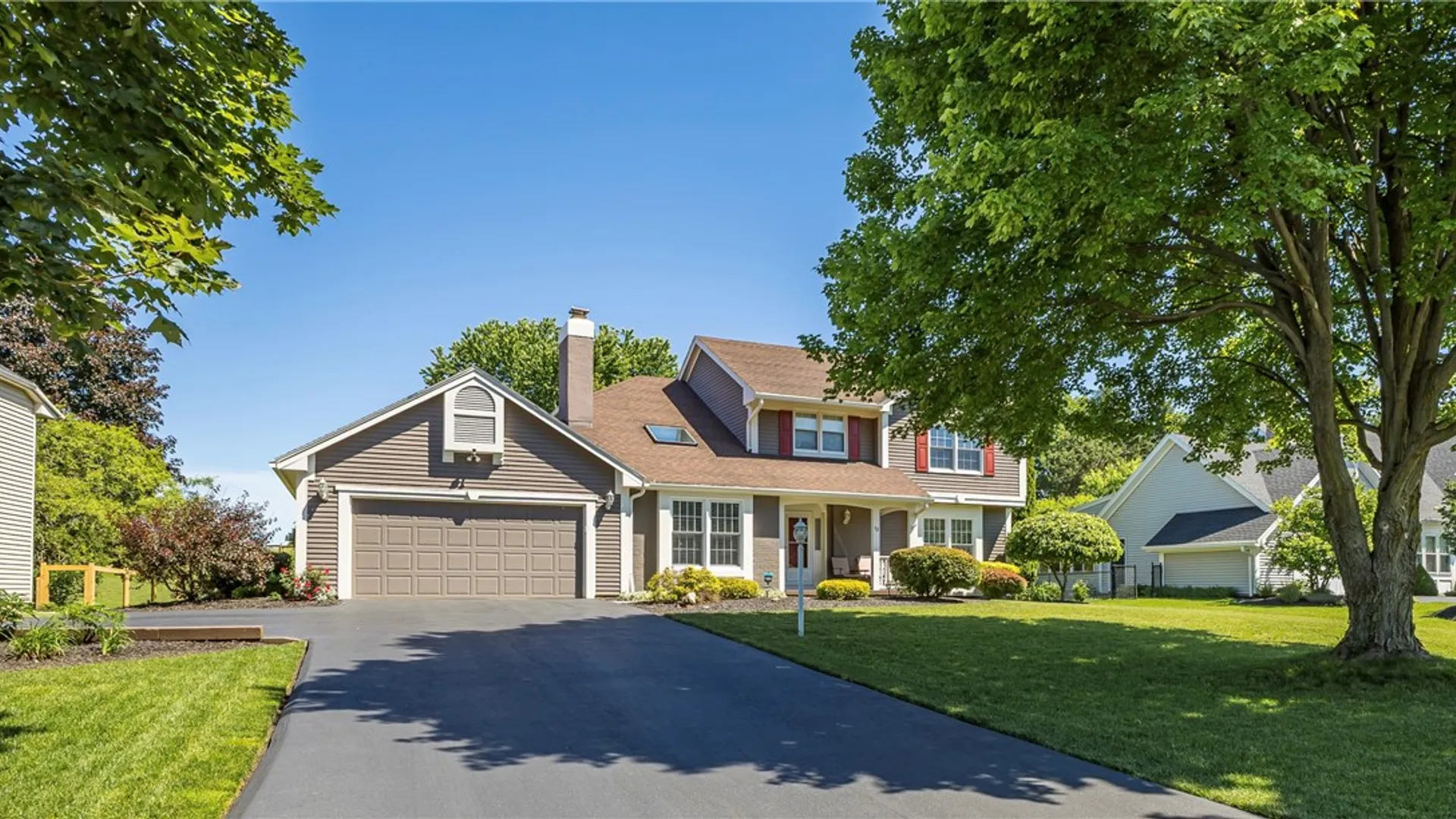 Property at 12 Old Country Lane, Perinton, NY 14450 40