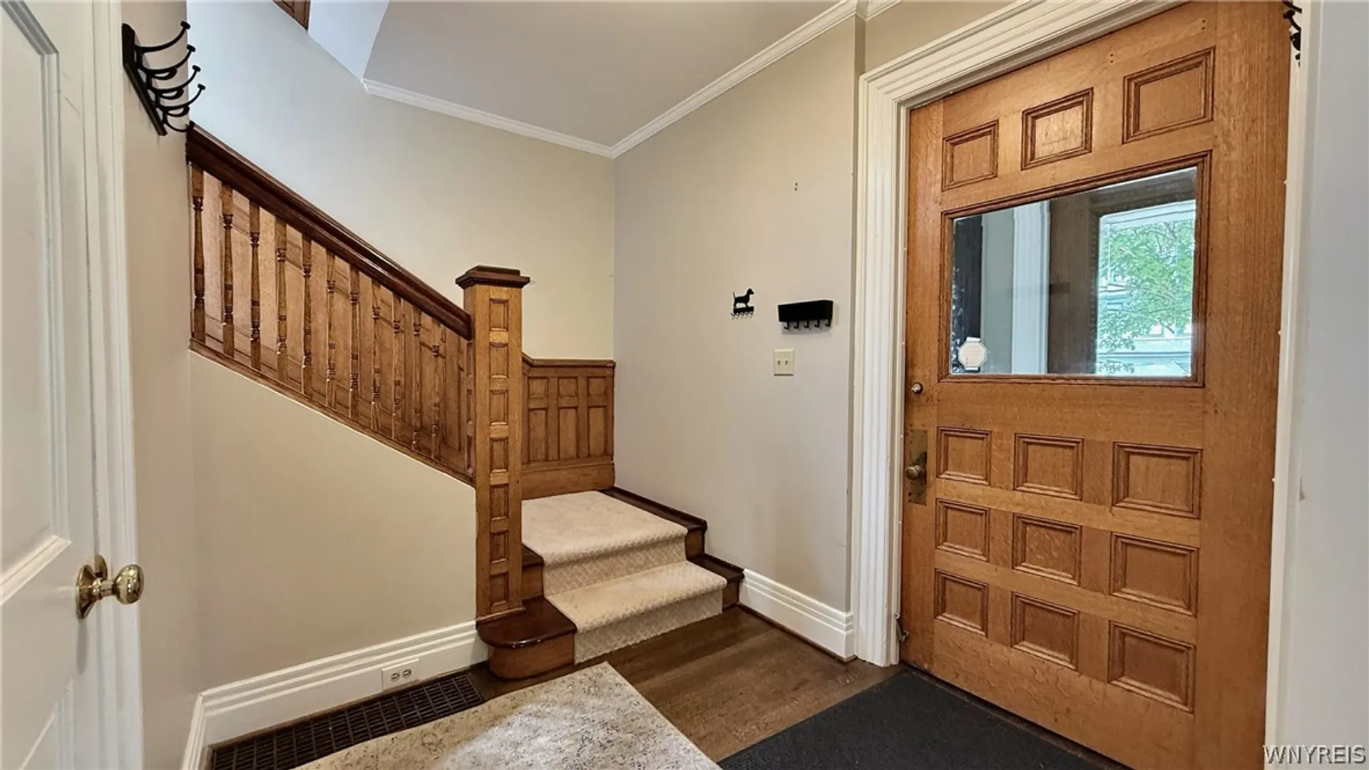 Property at 829 Auburn Avenue, Buffalo, NY 14222 12