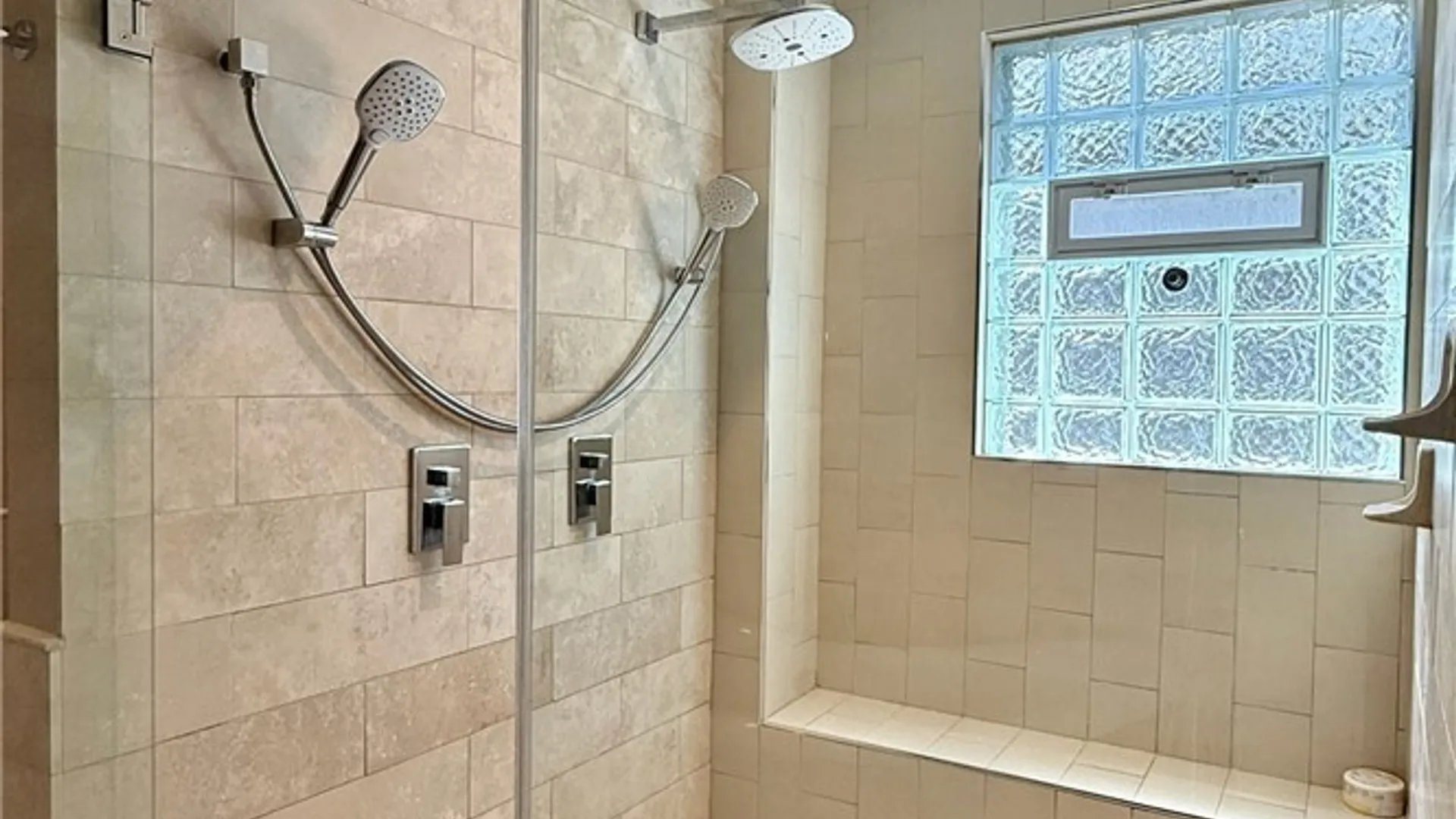 Property at 829 Auburn Avenue, Buffalo, NY 14222 25
