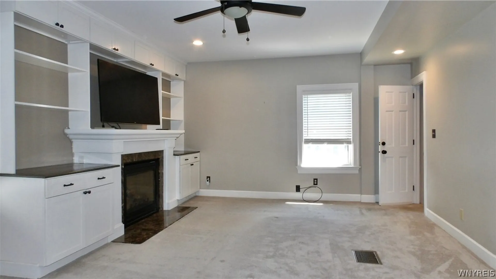 Property at 829 Auburn Avenue, Buffalo, NY 14222 28