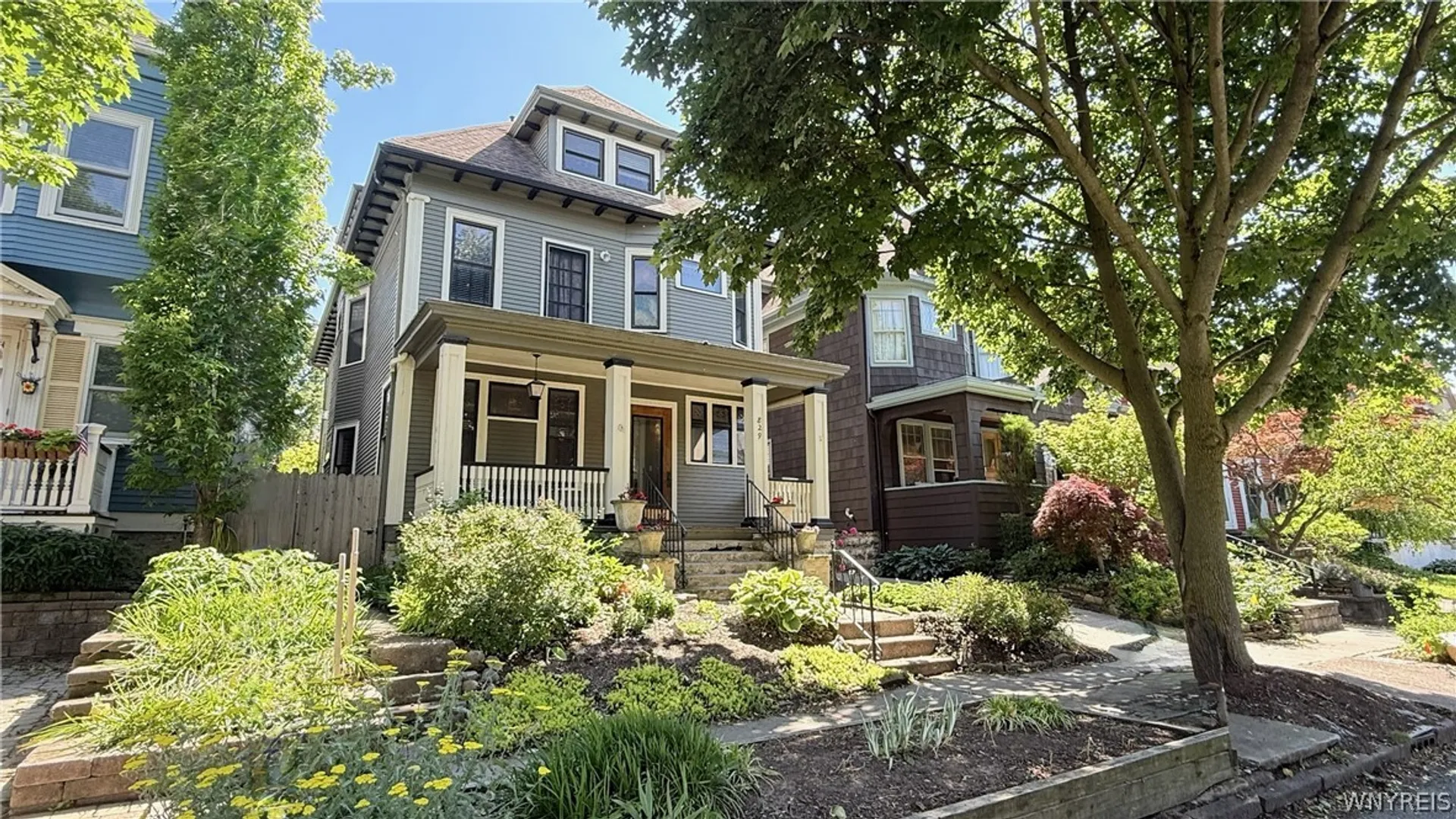 Property at 829 Auburn Avenue, Buffalo, NY 14222 4