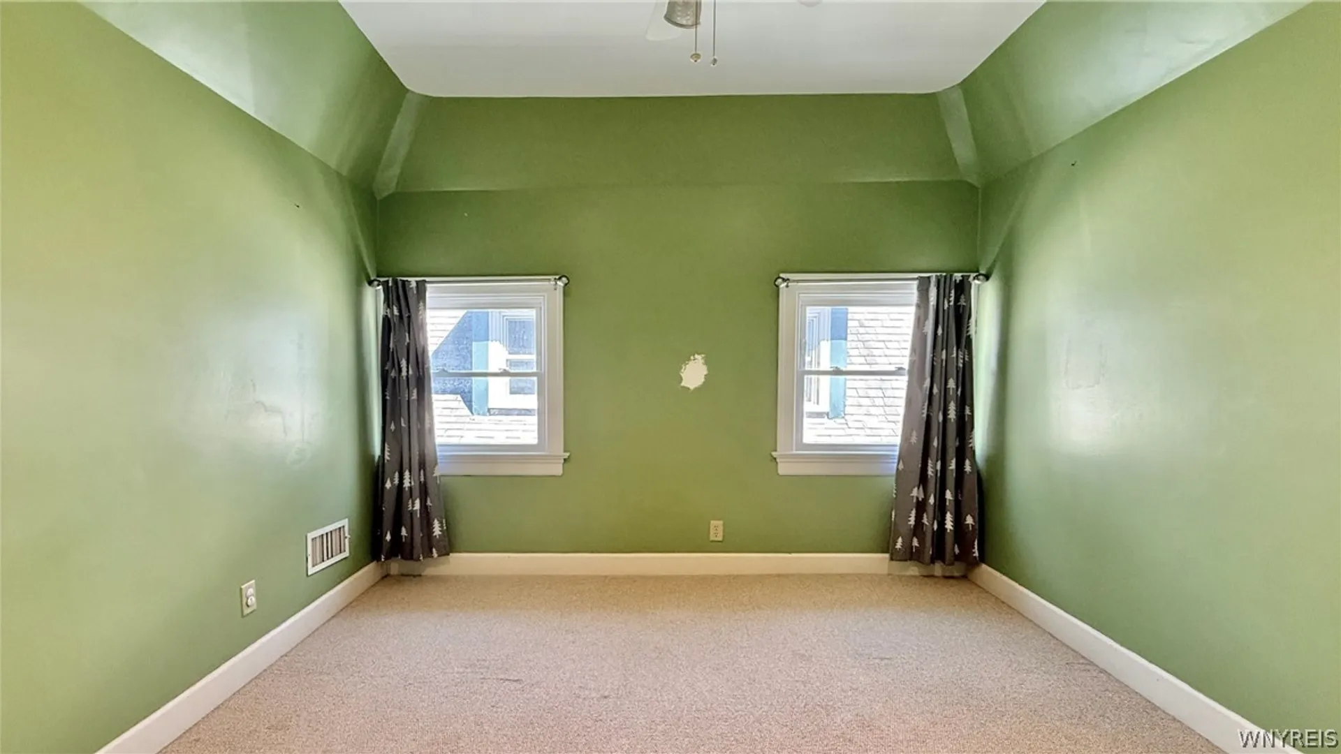 Property at 829 Auburn Avenue, Buffalo, NY 14222 42