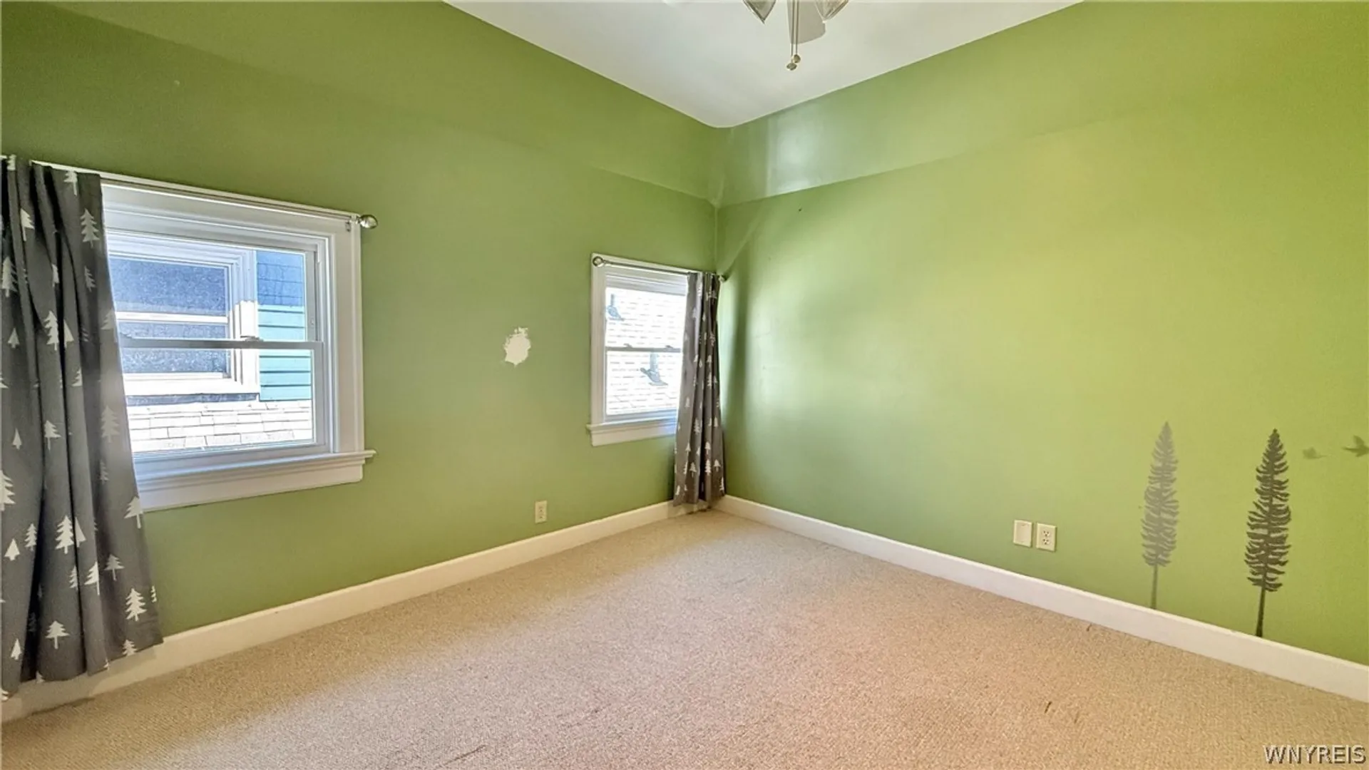 Property at 829 Auburn Avenue, Buffalo, NY 14222 43