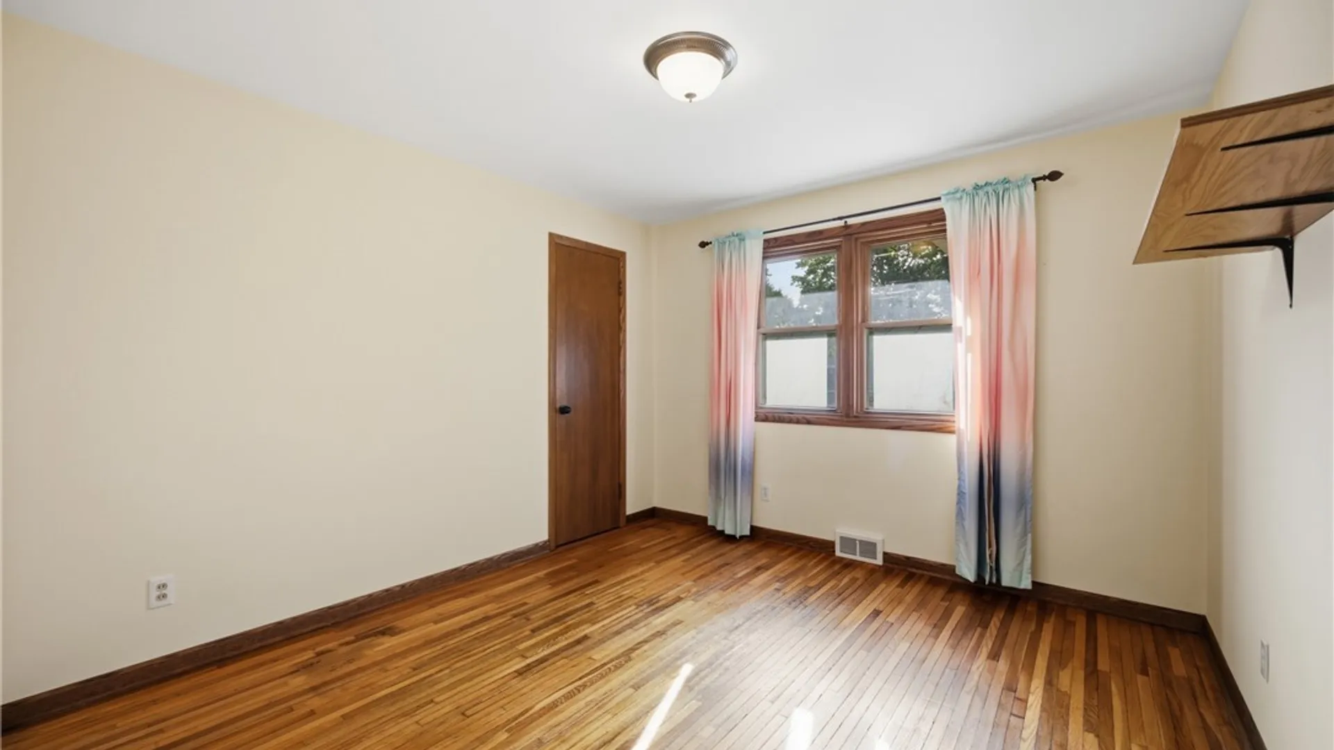 Property at 13 Farwell Drive, Batavia City, NY 14020 24