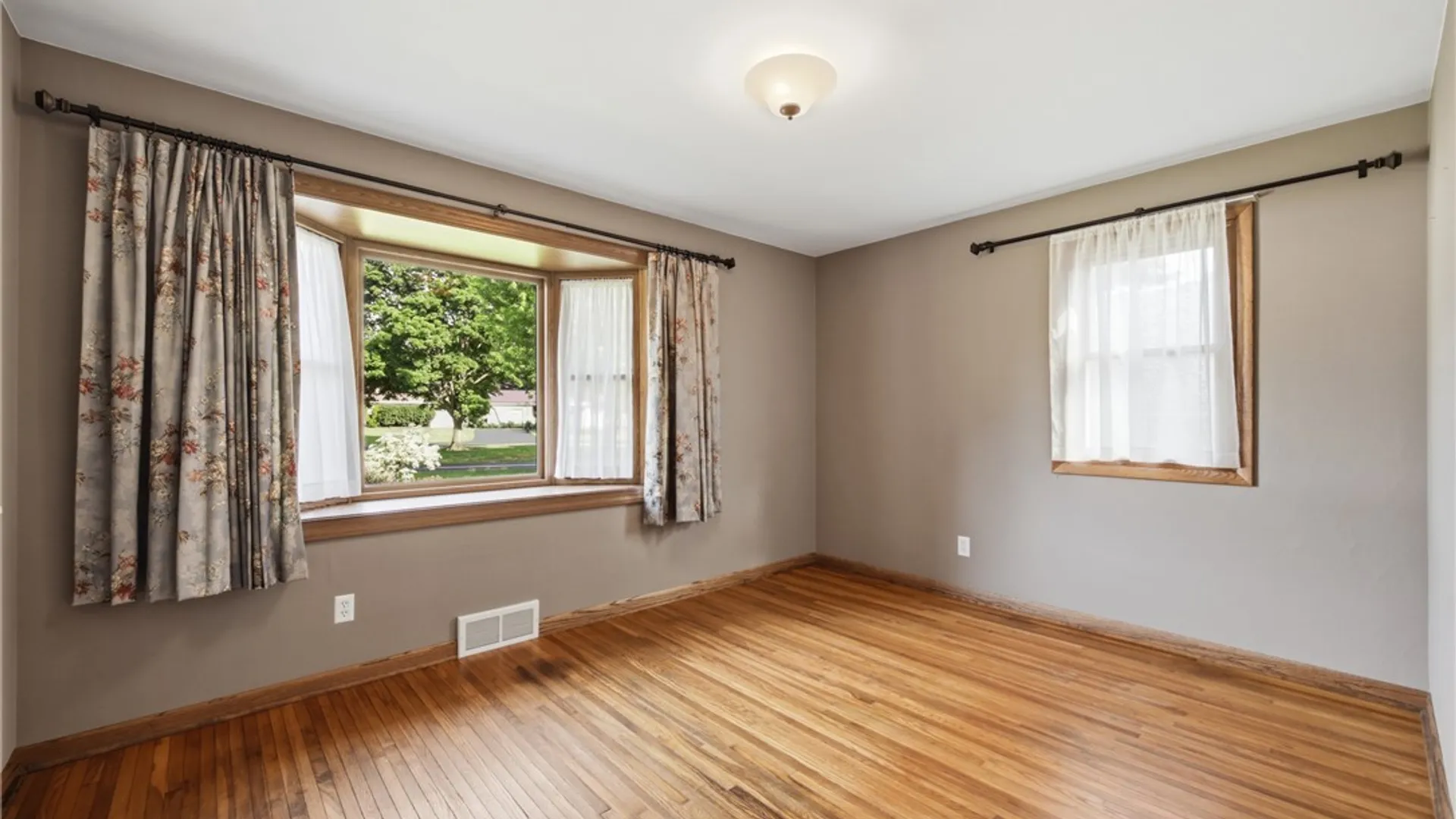Property at 13 Farwell Drive, Batavia City, NY 14020 26