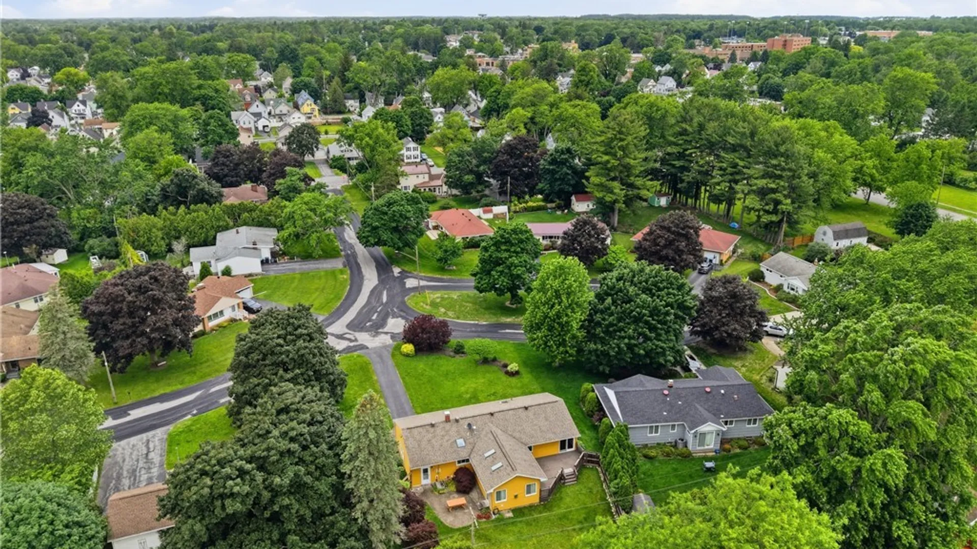 Property at 13 Farwell Drive, Batavia City, NY 14020 35