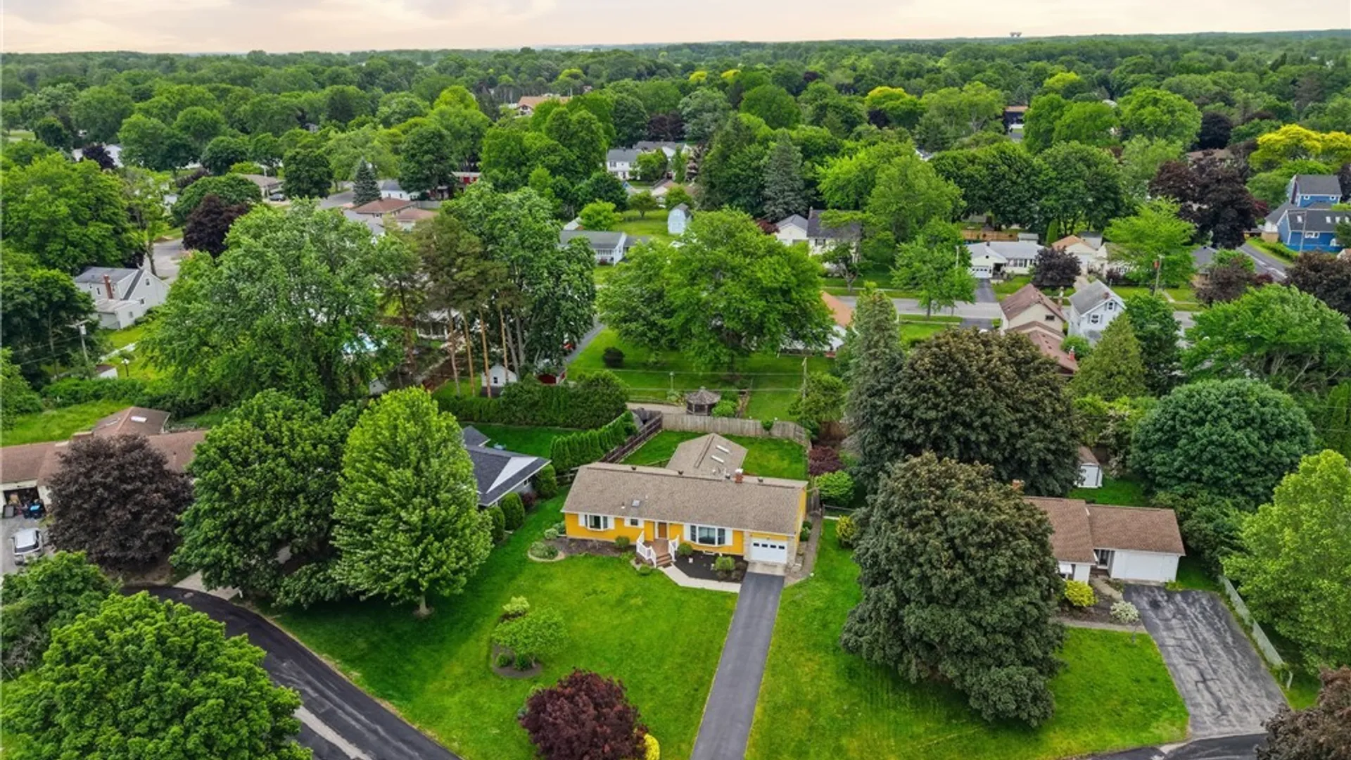 Property at 13 Farwell Drive, Batavia City, NY 14020 39