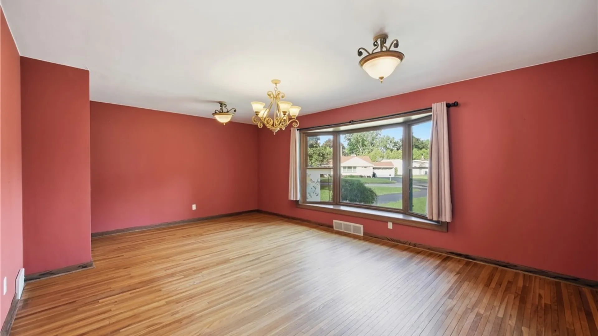 Property at 13 Farwell Drive, Batavia City, NY 14020 9
