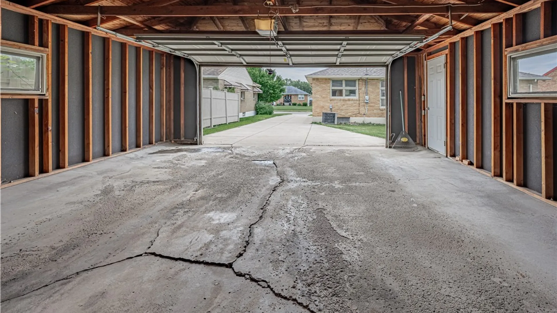Property at 42 Alden Ave, Buffalo, NY 14216 28