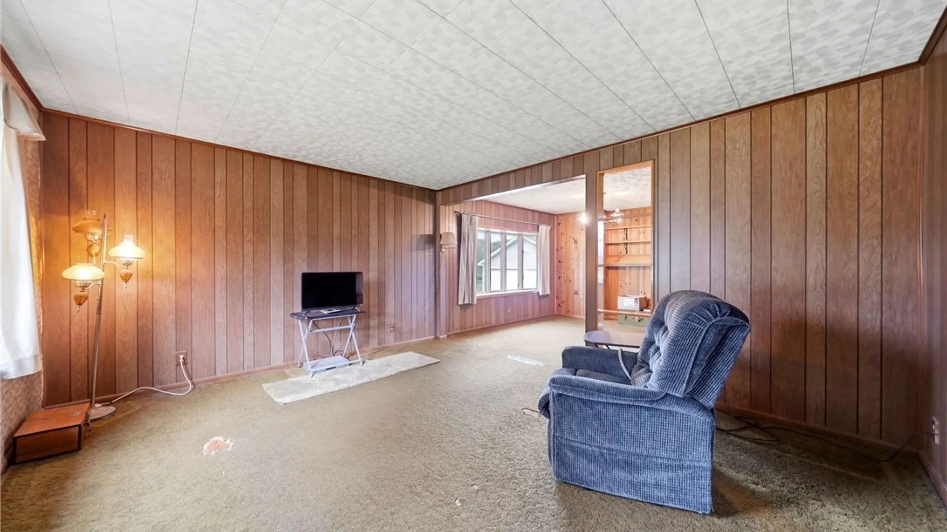 Property at 517 Lake Avenue, Lancaster, NY 14086 25
