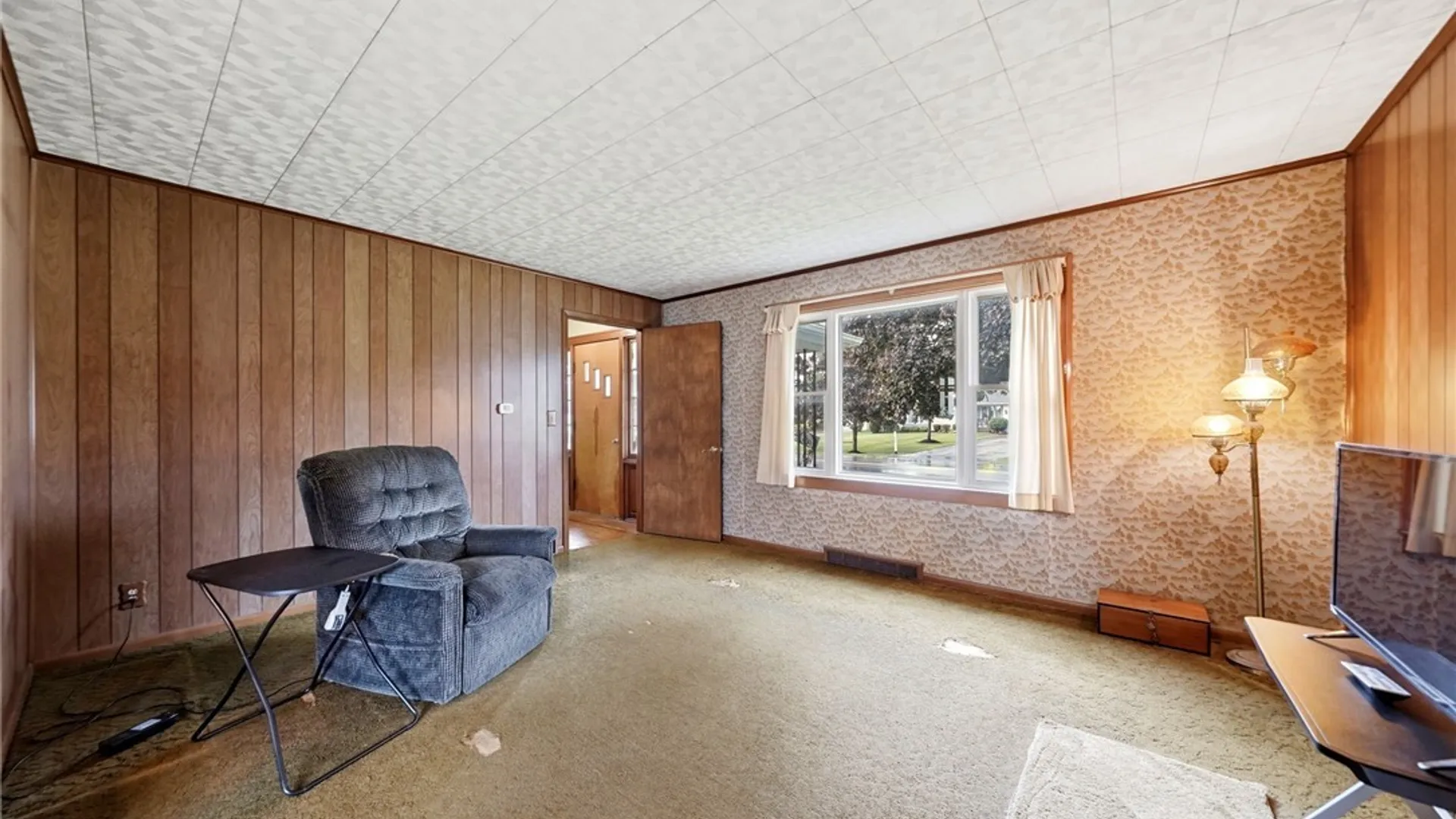 Property at 517 Lake Avenue, Lancaster, NY 14086 26