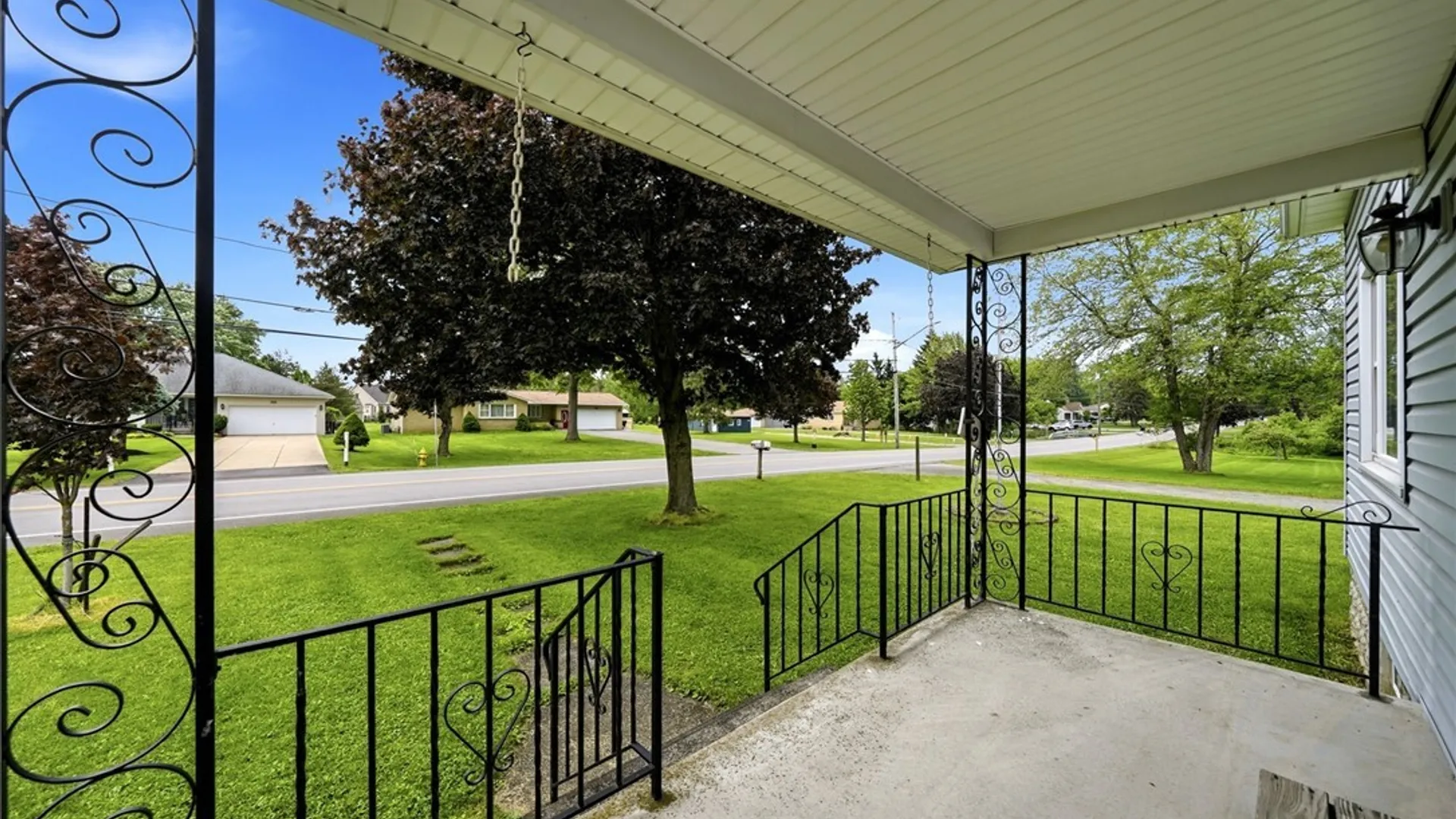 Property at 517 Lake Avenue, Lancaster, NY 14086 47