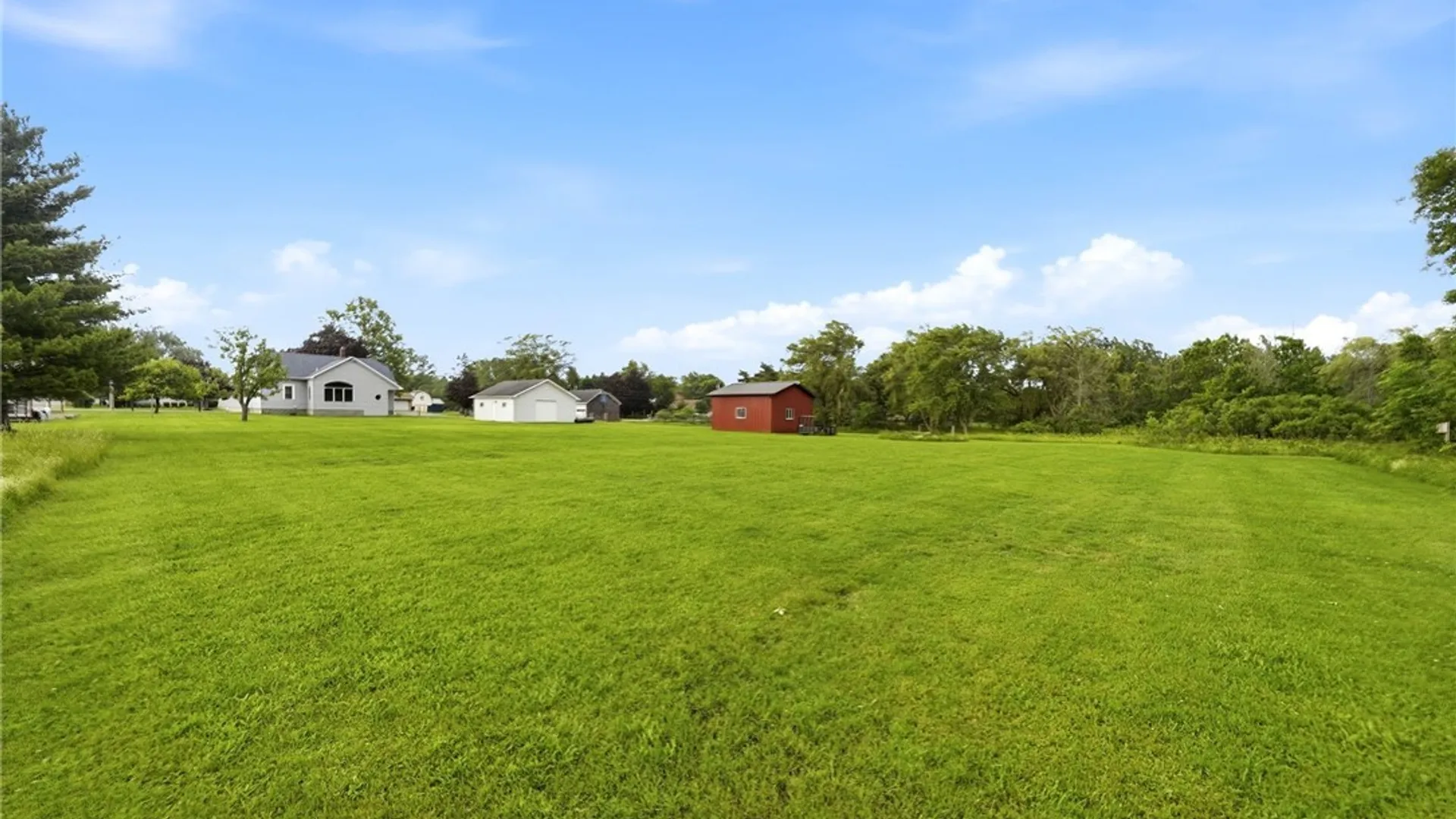 Property at 517 Lake Avenue, Lancaster, NY 14086 7
