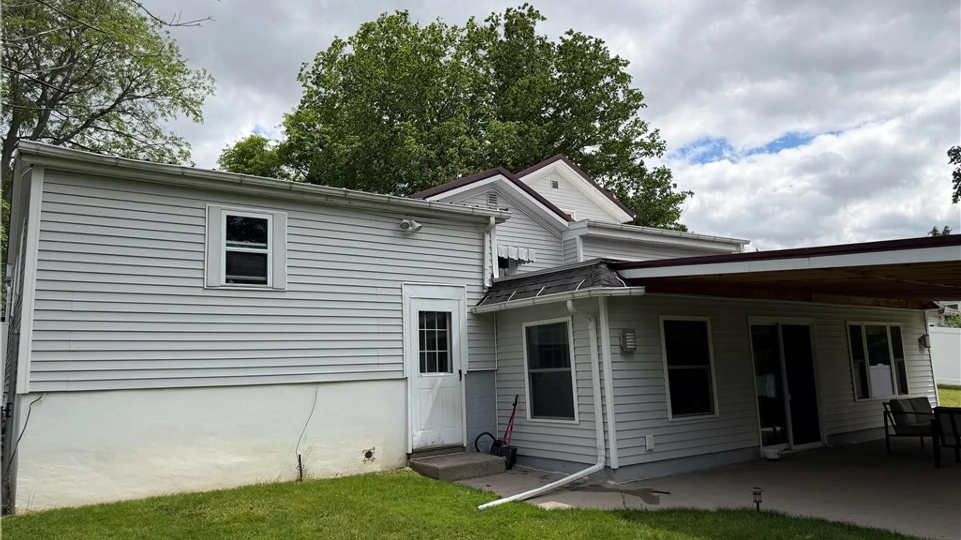 Property at 14 Gilbert Street, Leroy, NY 14482 6