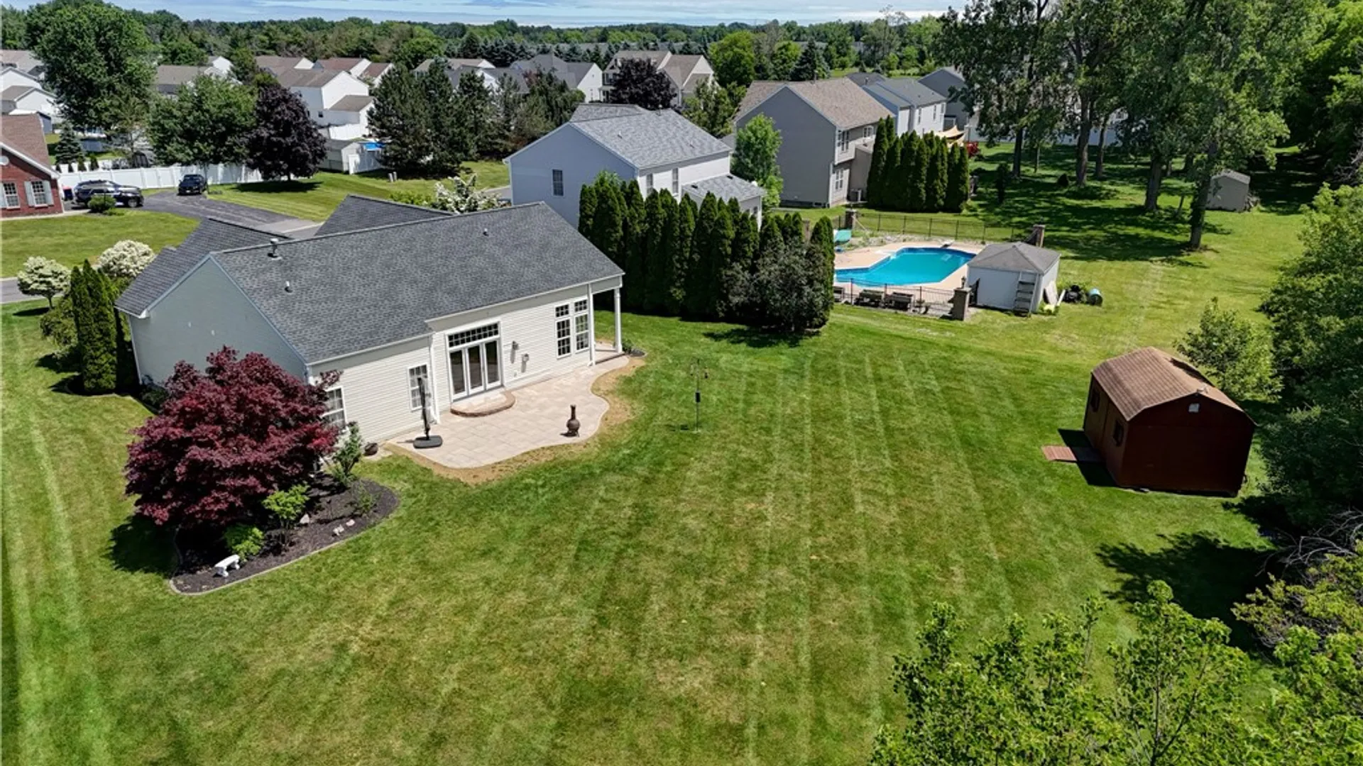 Property at 653 Yardley Court, Webster, NY 14580 46