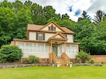 Property at 8806 State Route 5, Manlius, NY 13037