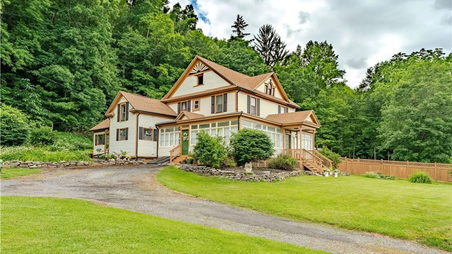 Property at 8806 State Route 5, Manlius, NY 13037 2