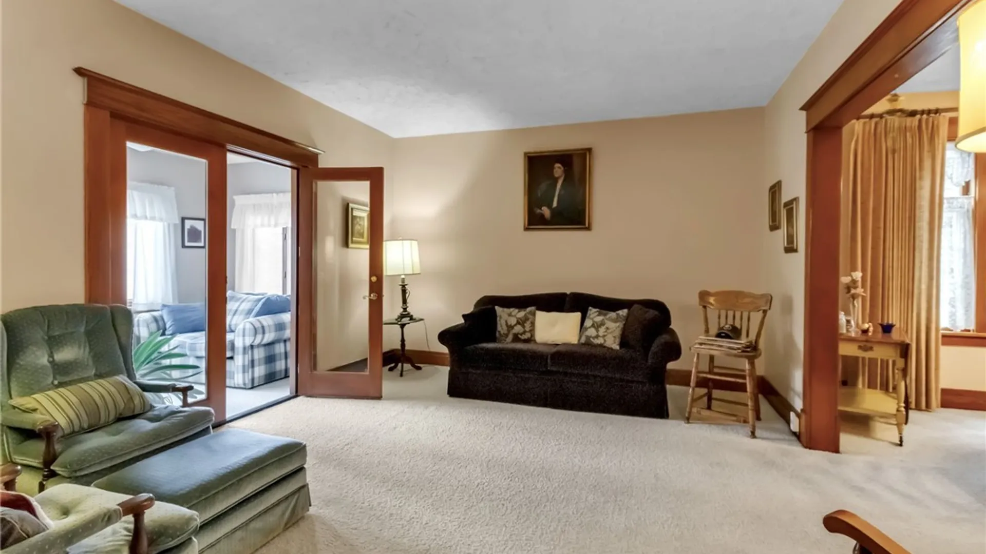 Property at 1046 Elmwood Avenue, Buffalo, NY 14222 17