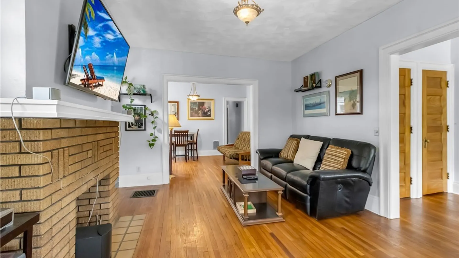 Property at 1046 Elmwood Avenue, Buffalo, NY 14222 28