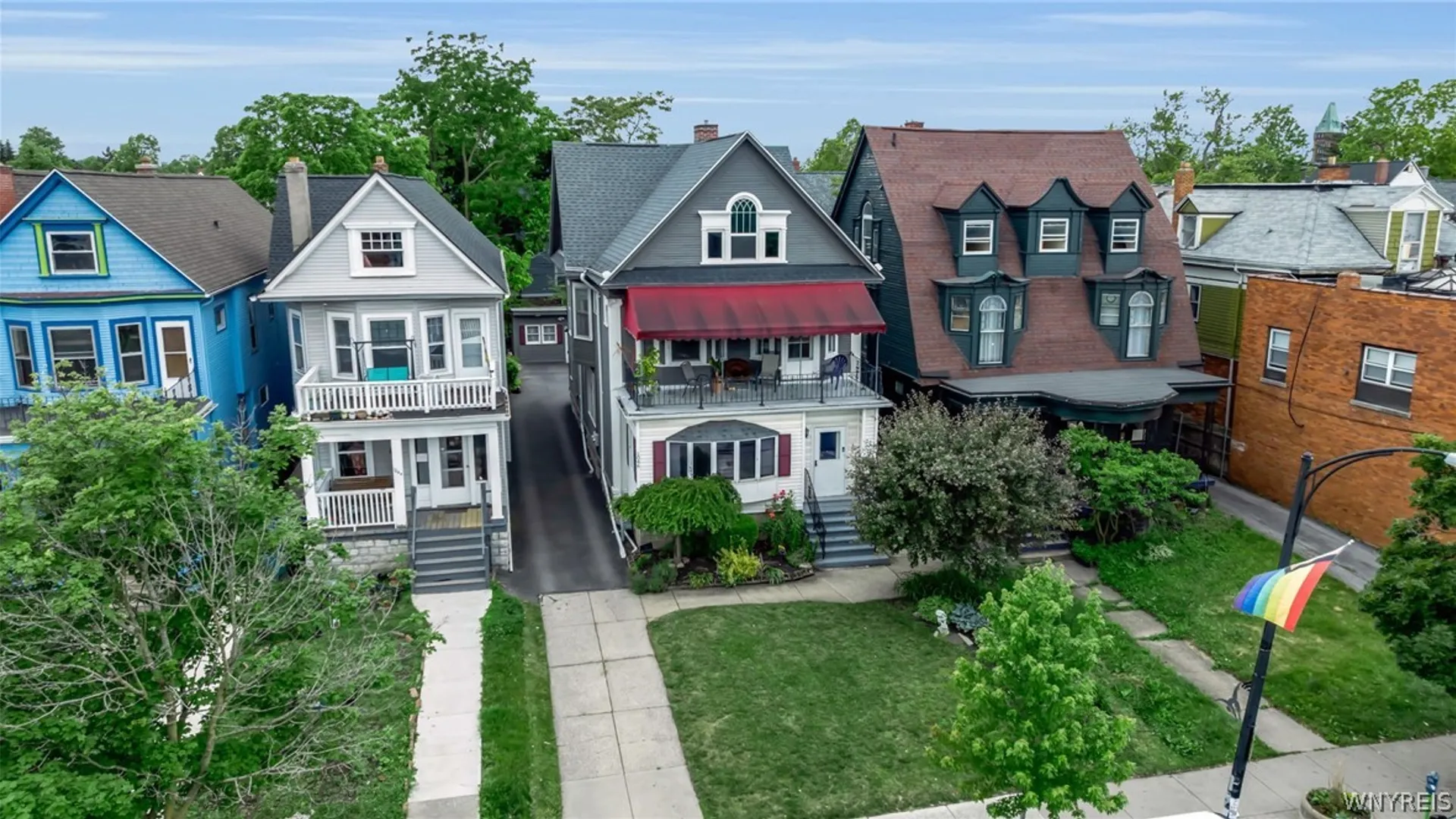 Property at 1046 Elmwood Avenue, Buffalo, NY 14222 3