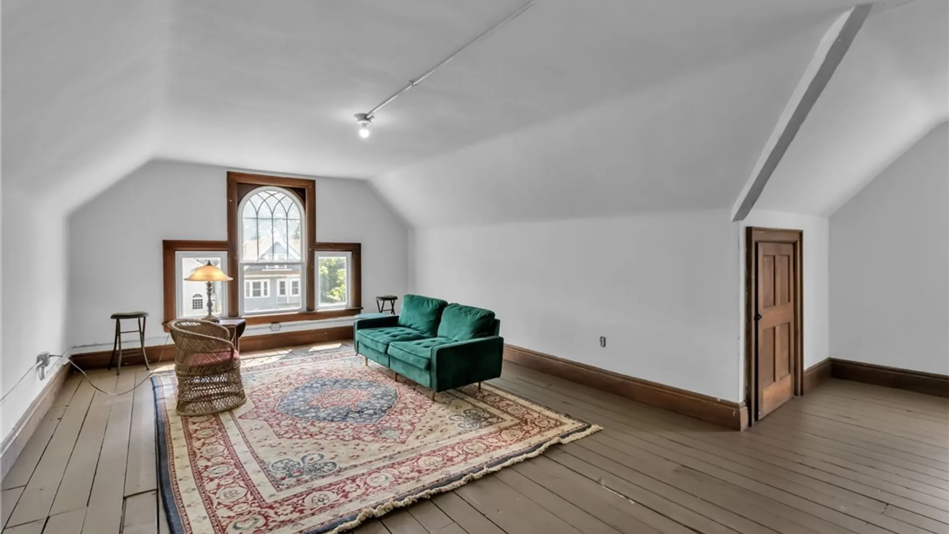 Property at 1046 Elmwood Avenue, Buffalo, NY 14222 36