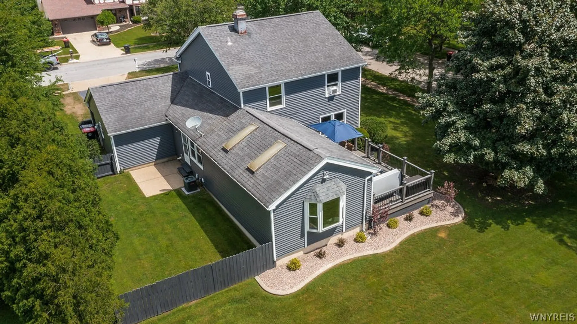 Property at 2 Birchwood Cmn., Lancaster, NY 14086 13