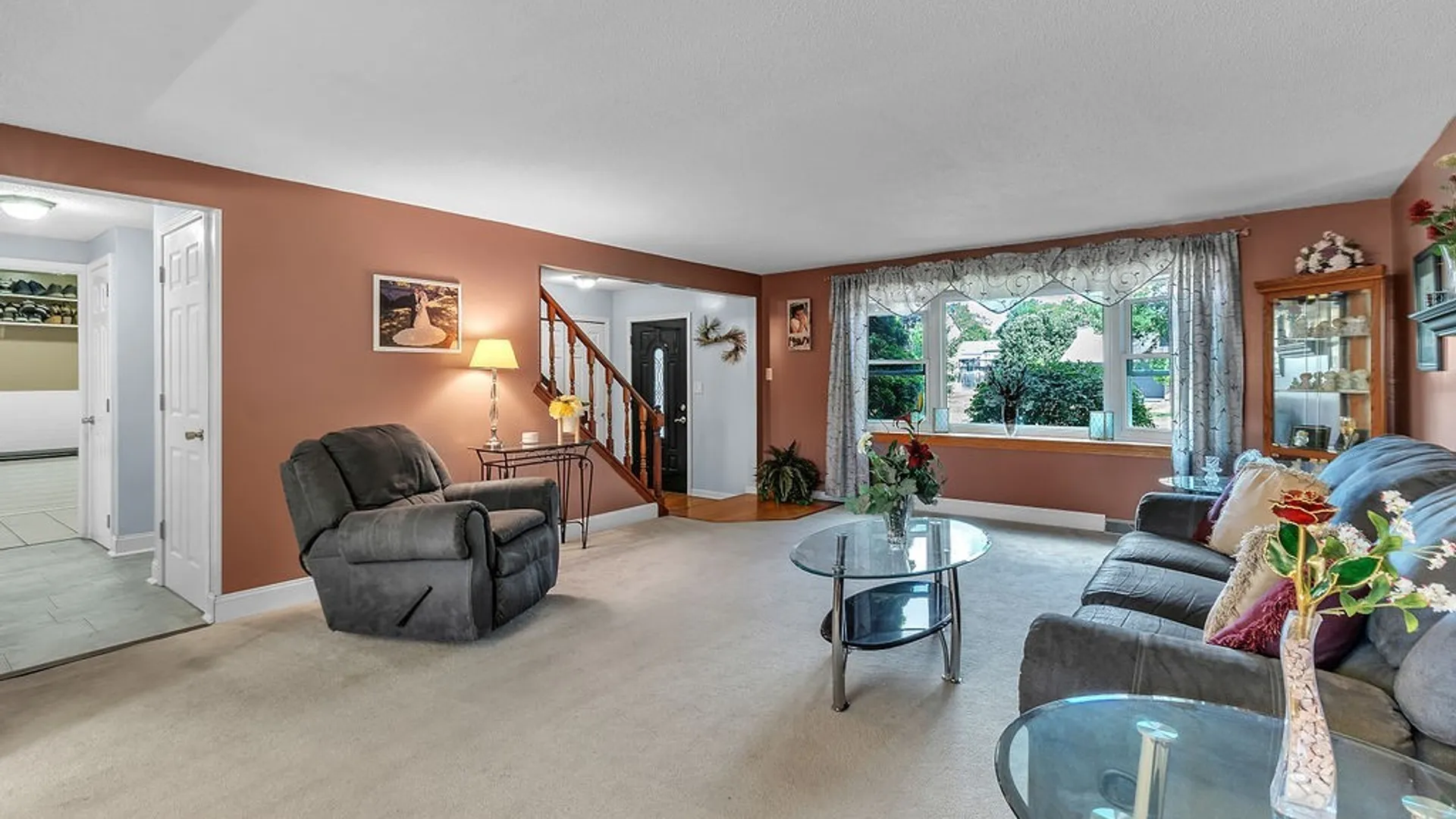 Property at 2 Birchwood Cmn., Lancaster, NY 14086 16