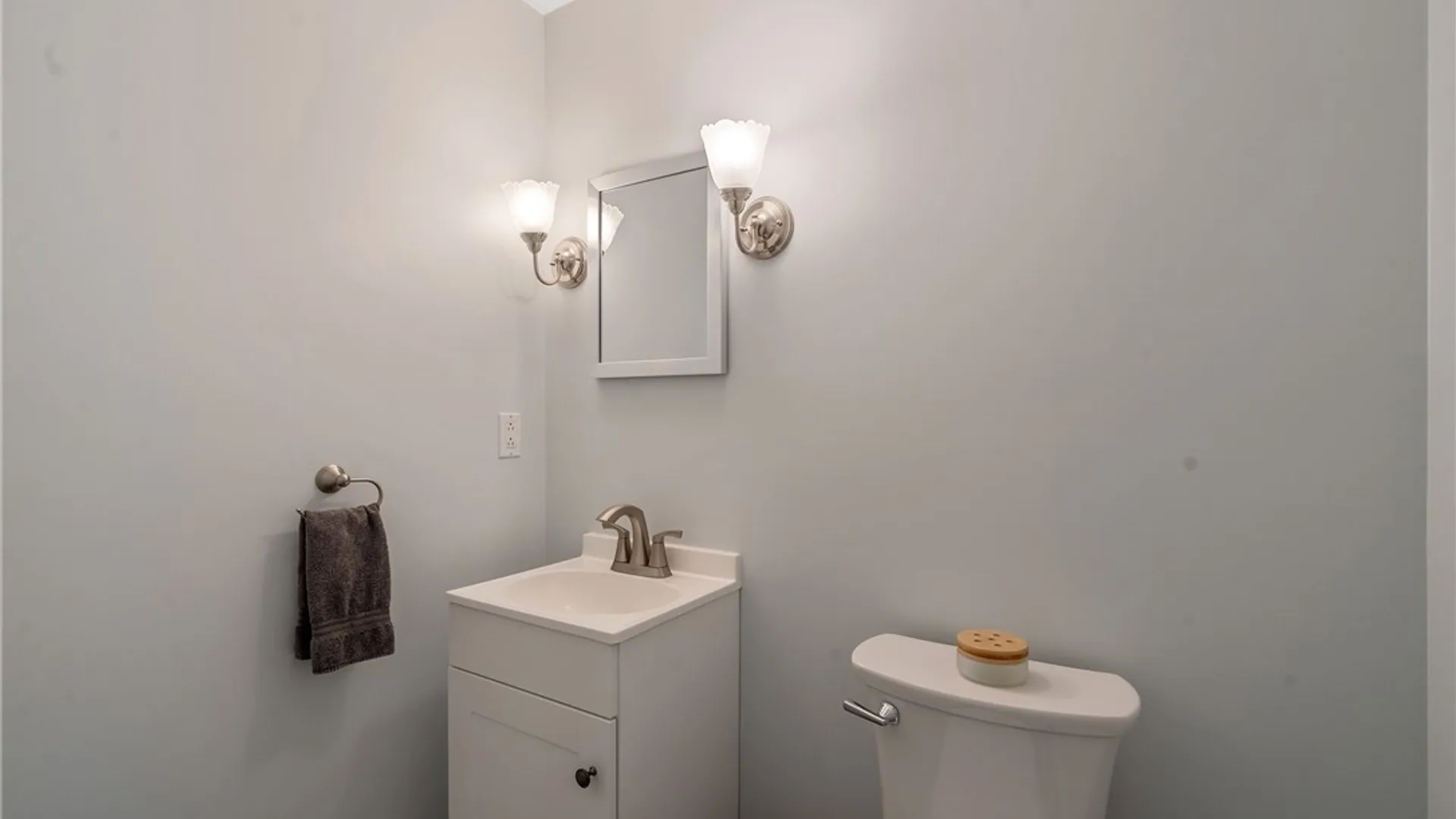 Property at 8069 Princess Path, Clay, NY 13090 15