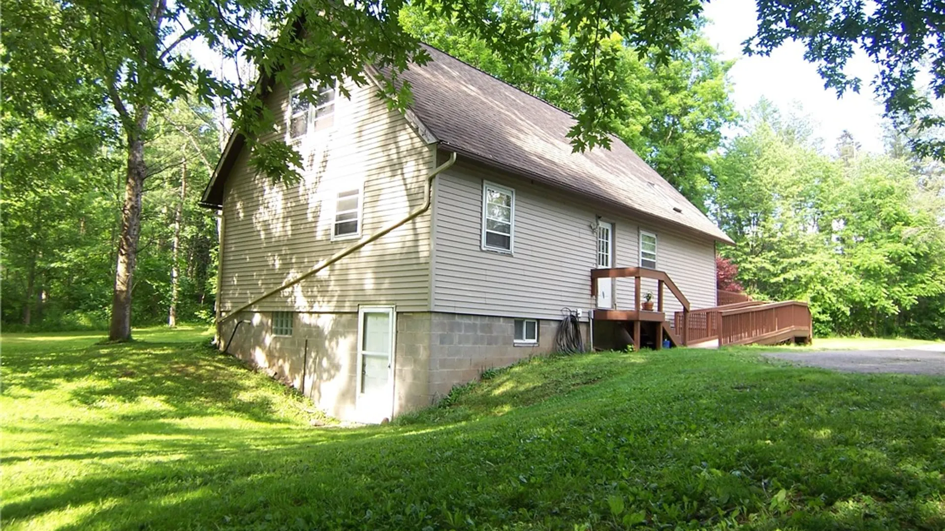 Property at 2579 Daansen Rd, Palmyra, NY 14522 16