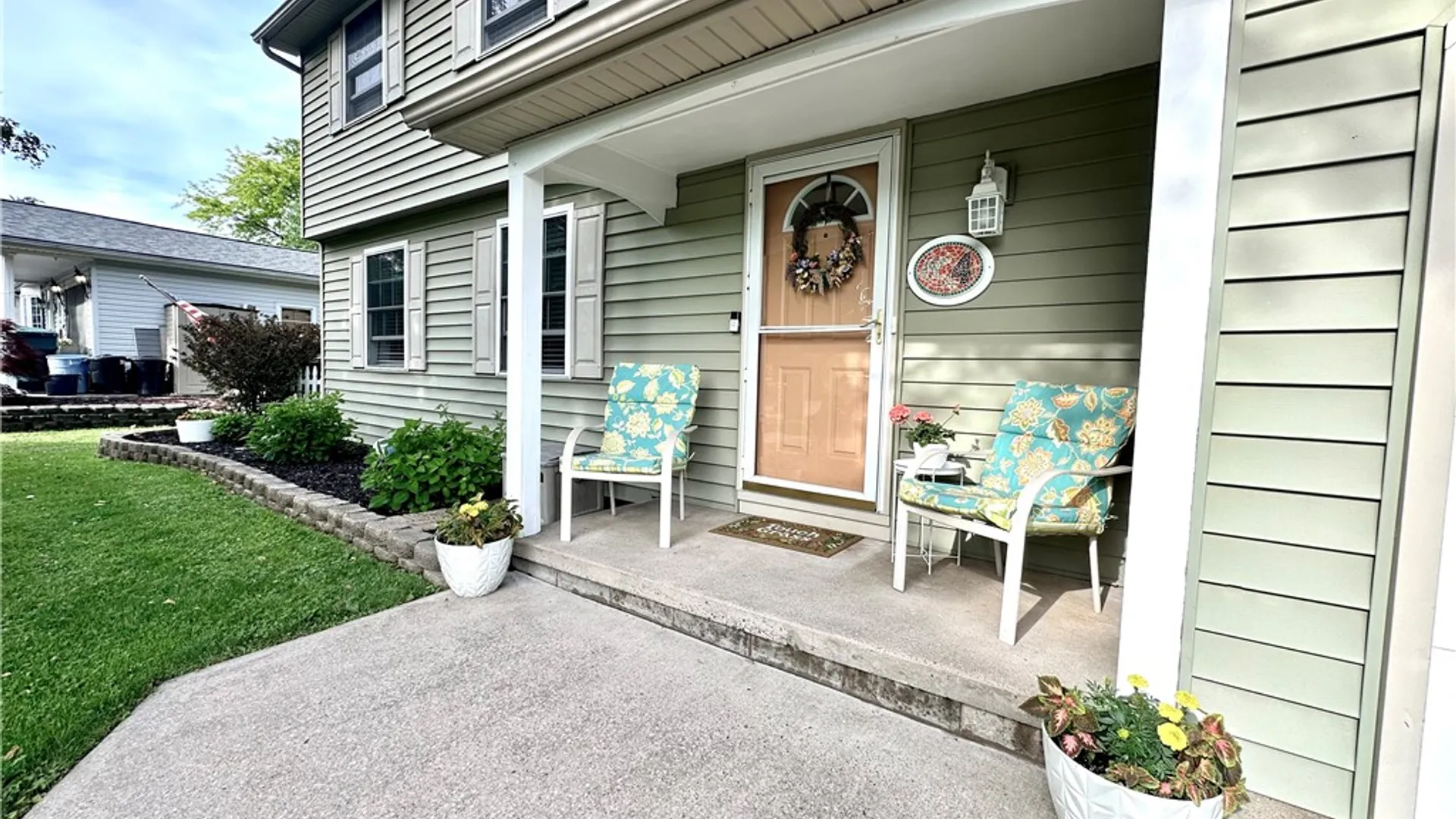 Property at 4 Rolling Meadow Drive, Parma, NY 14468 2