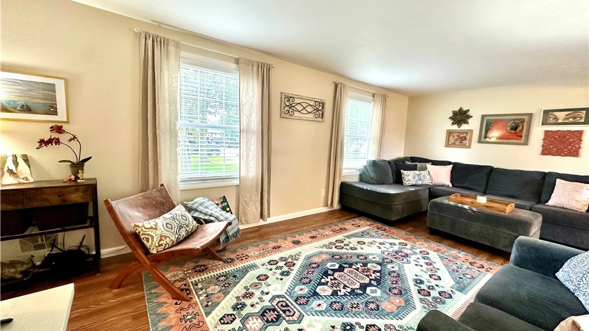 Property at 4 Rolling Meadow Drive, Parma, NY 14468 3