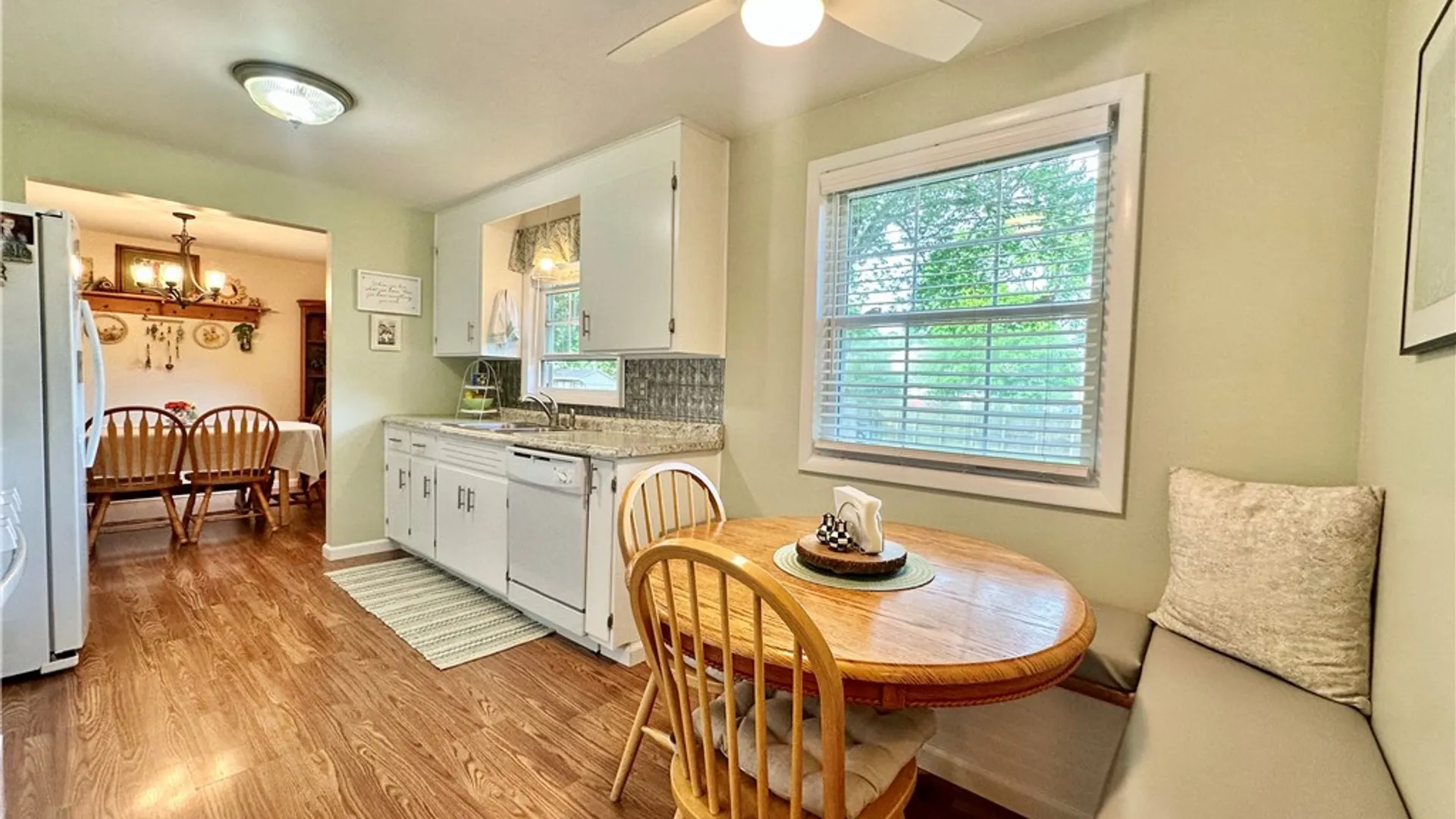 Property at 4 Rolling Meadow Drive, Parma, NY 14468 4