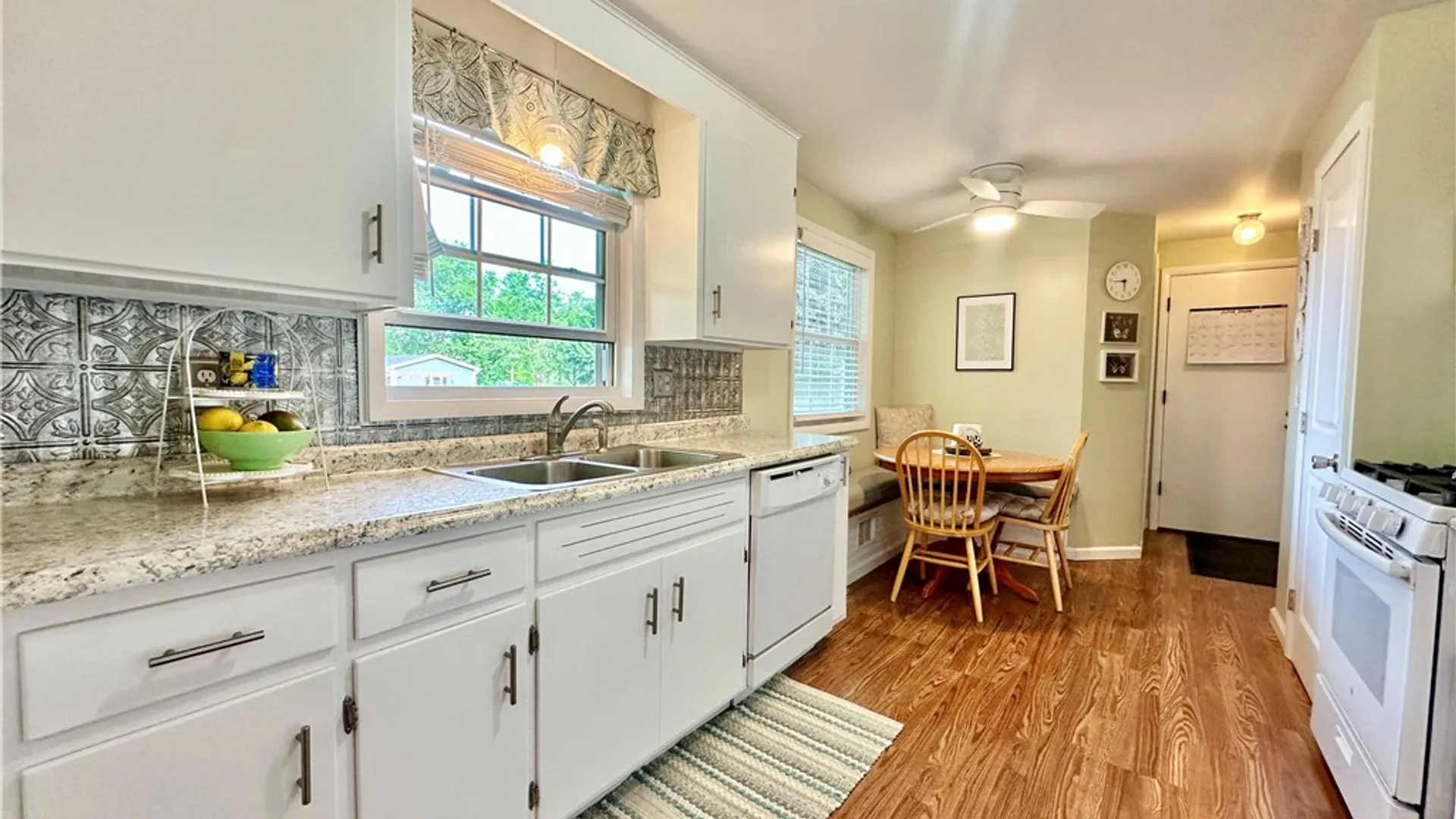 Property at 4 Rolling Meadow Drive, Parma, NY 14468 6