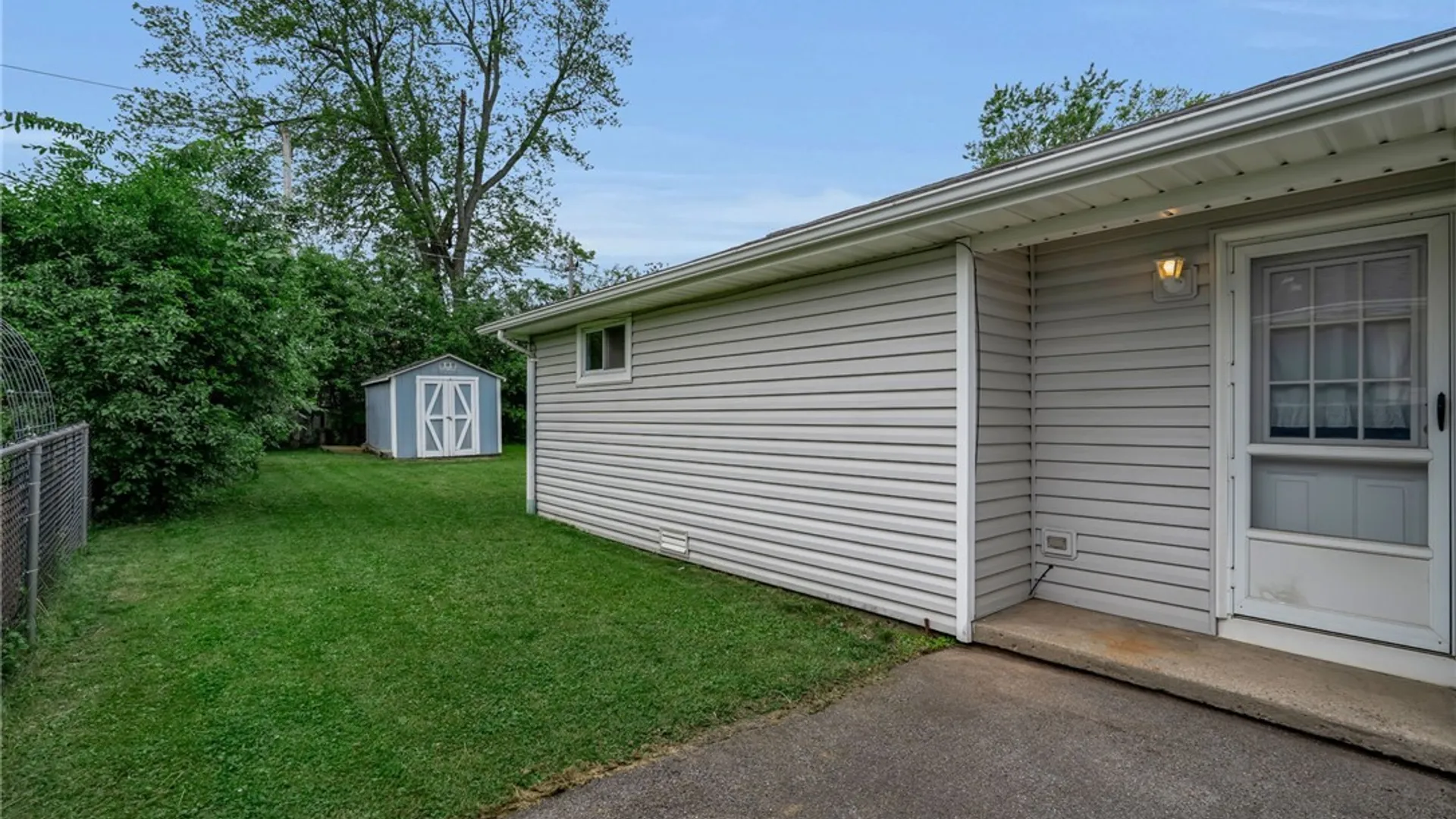 Property at 208 Bennington Road, Amherst, NY 14226 37