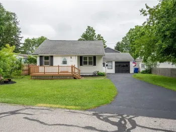 Property at 4470 Stratford, Hamburg, NY 14075