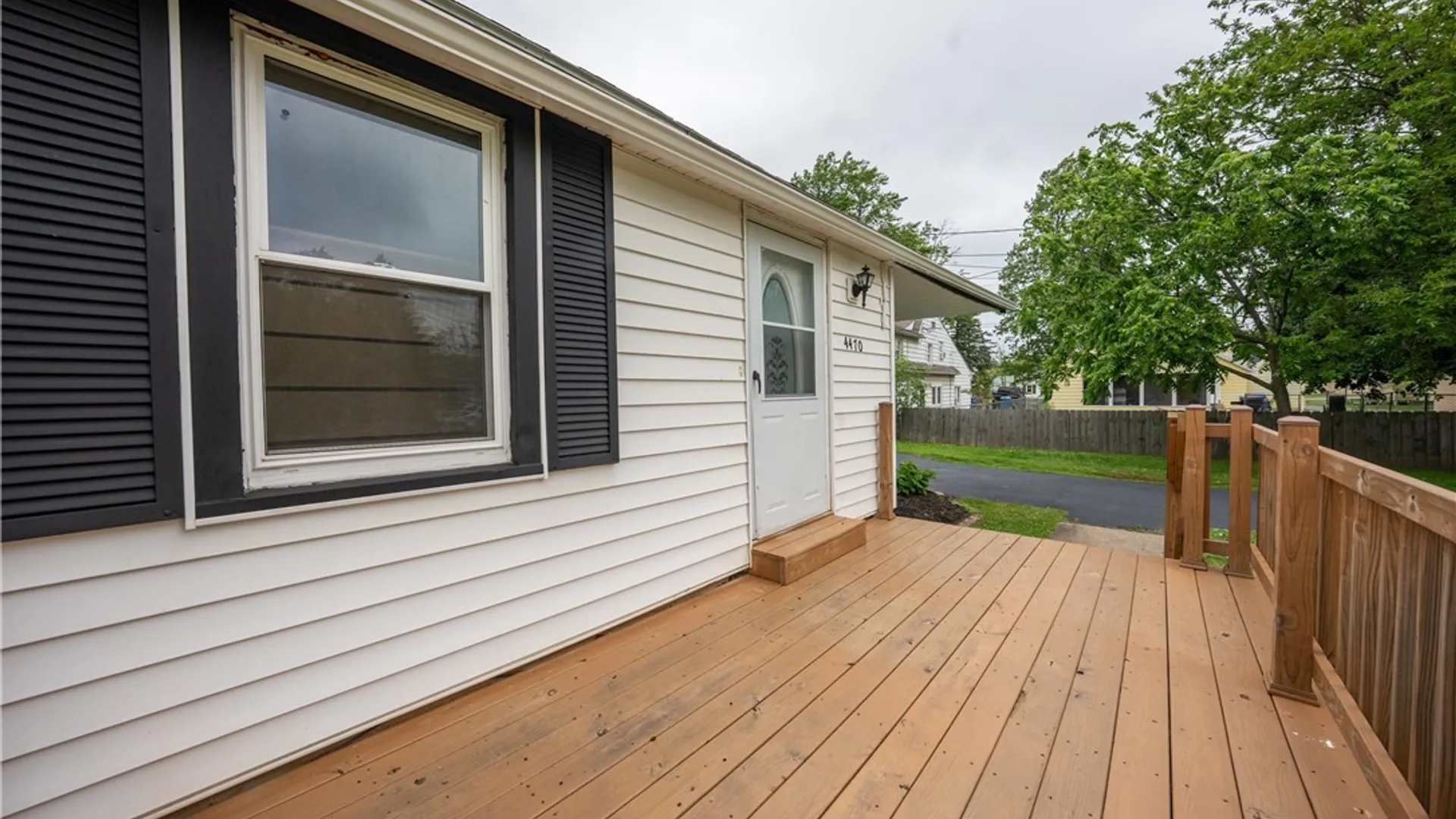 Property at 4470 Stratford, Hamburg, NY 14075 6
