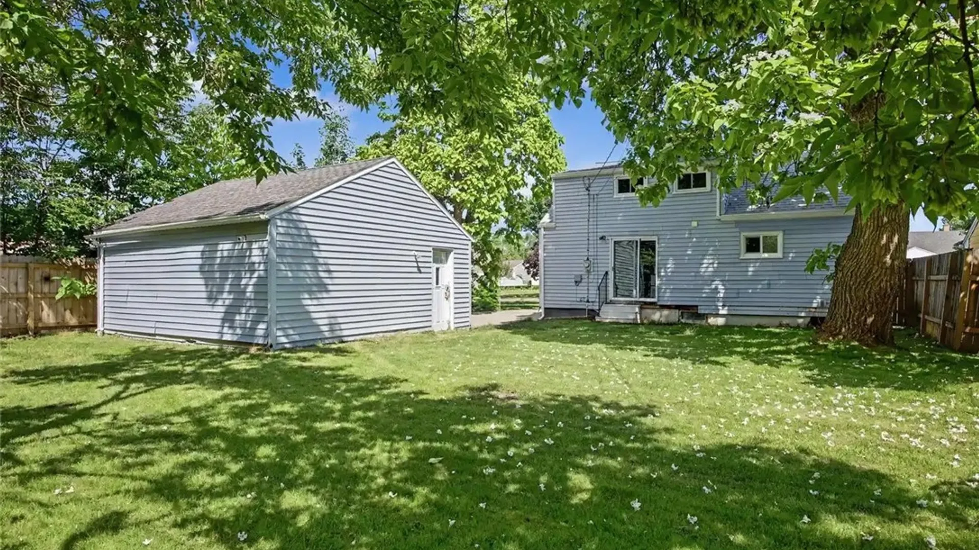 Property at 21 Alliger Drive, Tonawanda, NY 14150 37