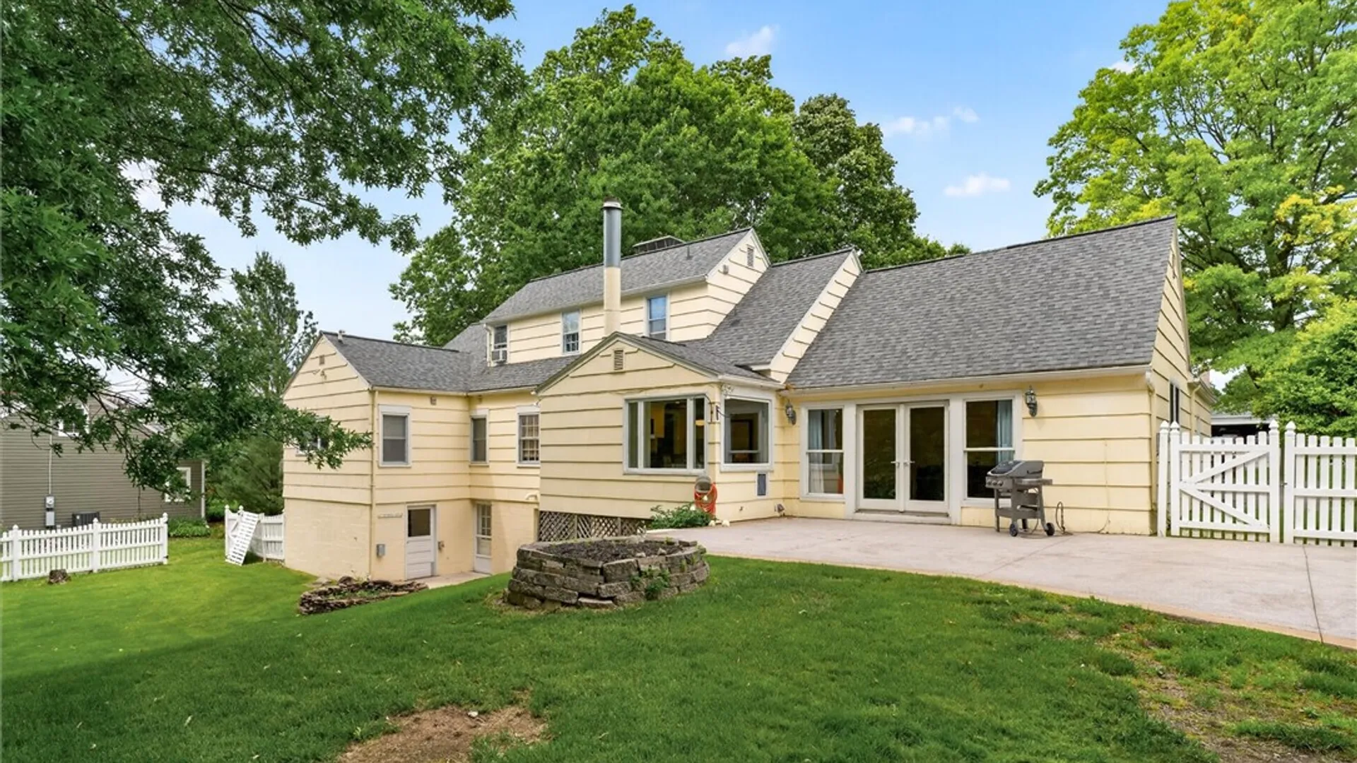 Property at 161 Tobey Road, Pittsford, NY 14534 44