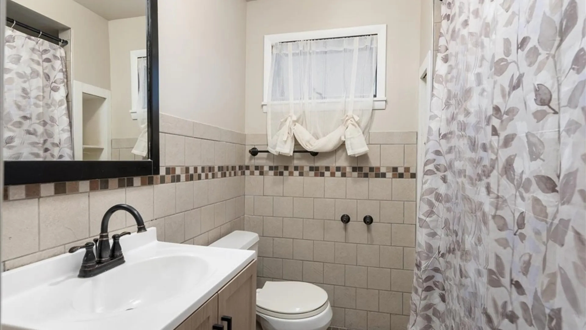 Property at 1679 Amherst Street, Buffalo, NY 14214 17